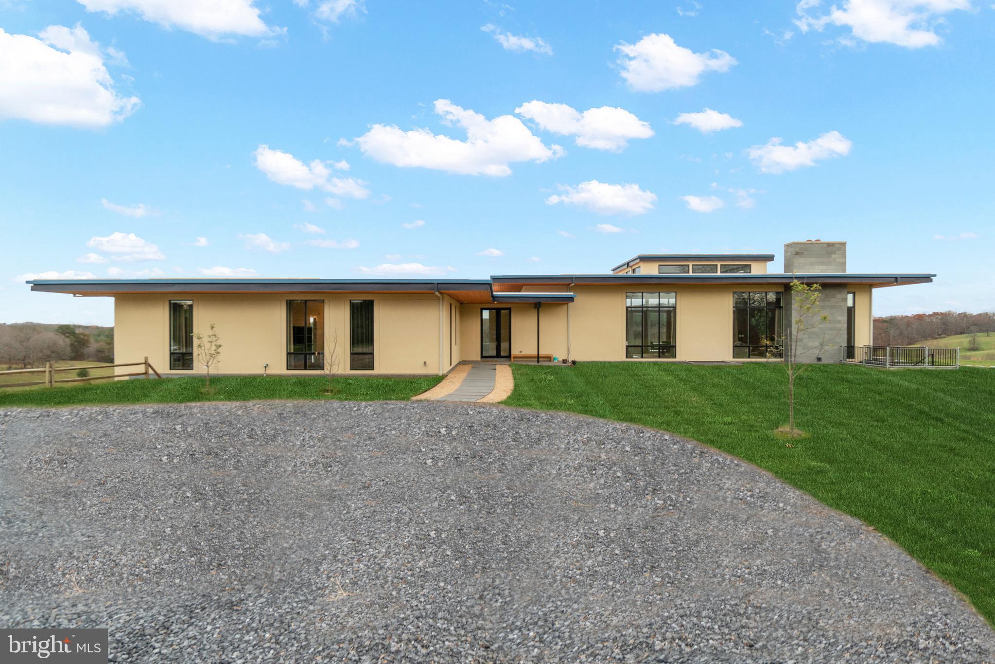 LIZZIE MILL RD - Residential