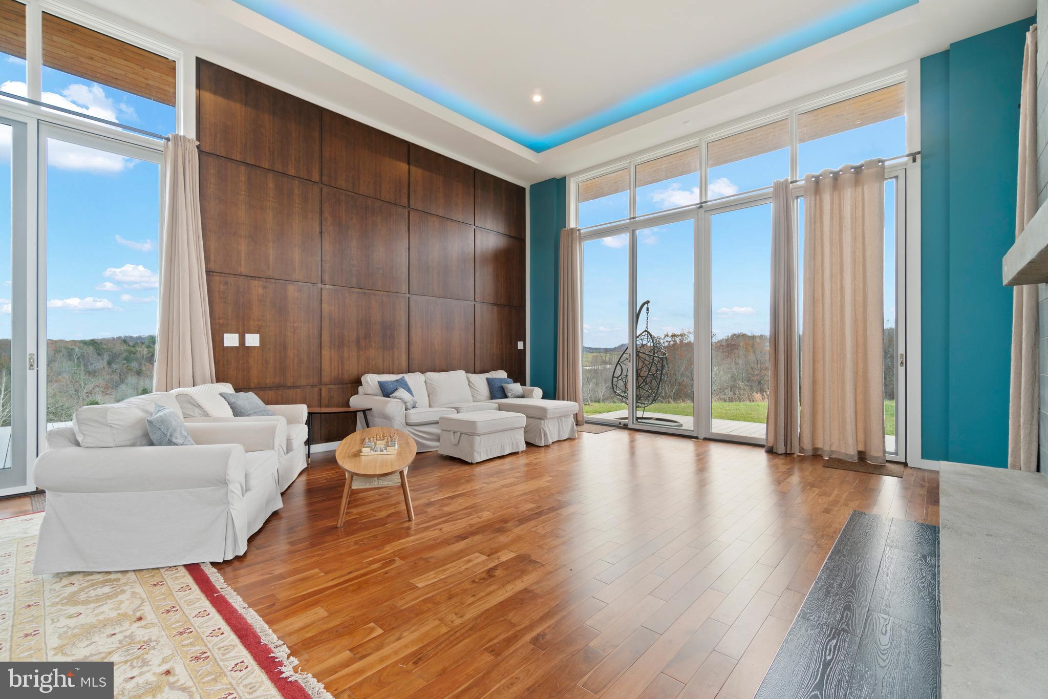 LIZZIE MILL RD - Residential