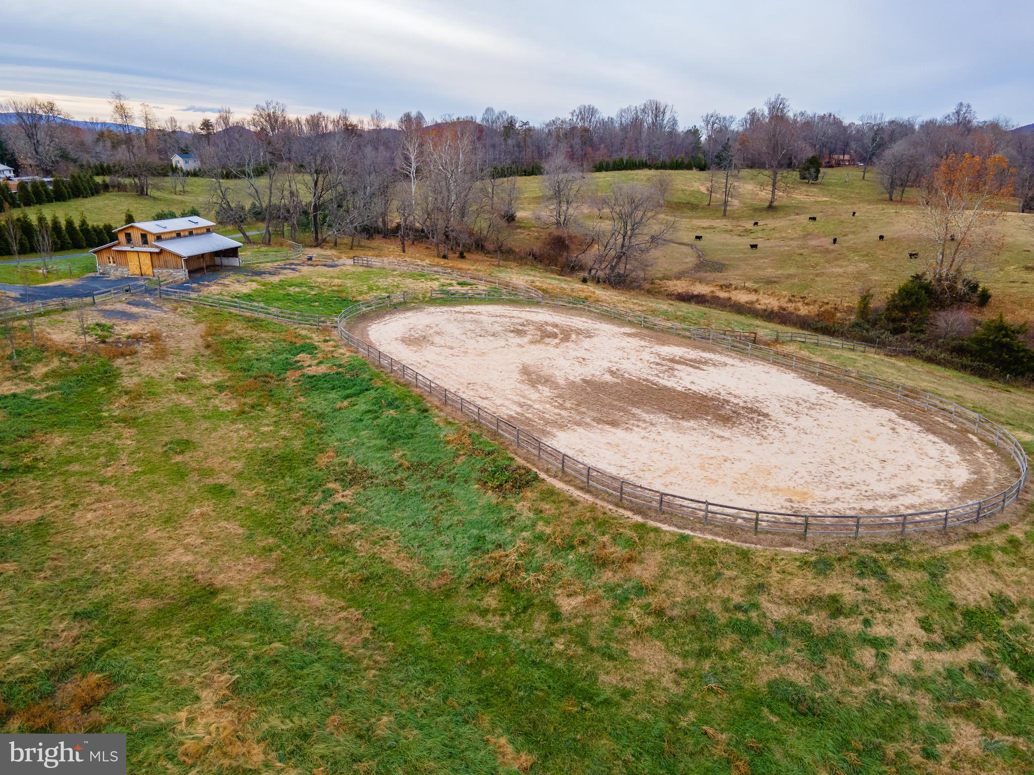 LIZZIE MILL RD - Residential