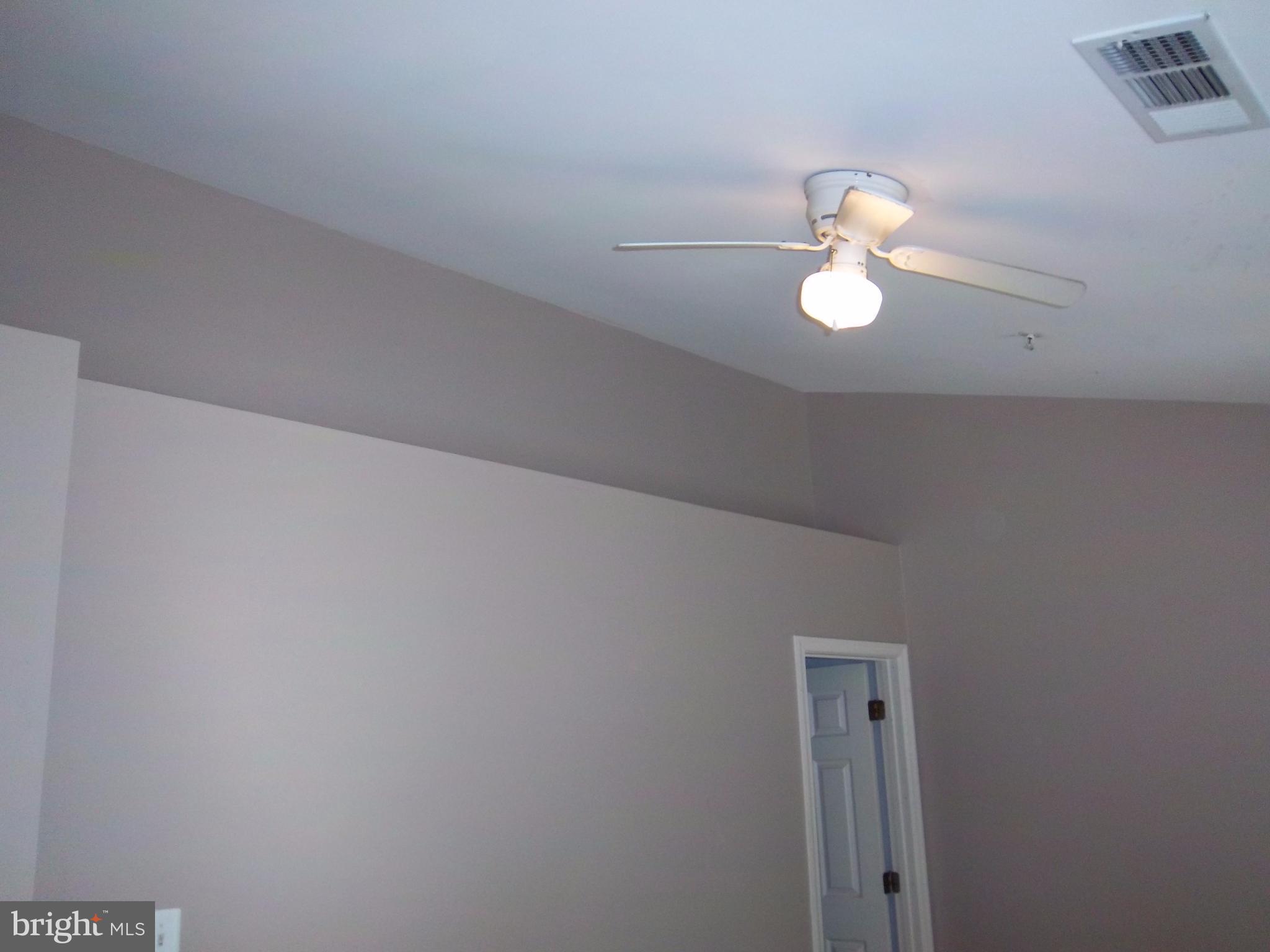 SOUTH HAMPTON SUB - Residential Lease