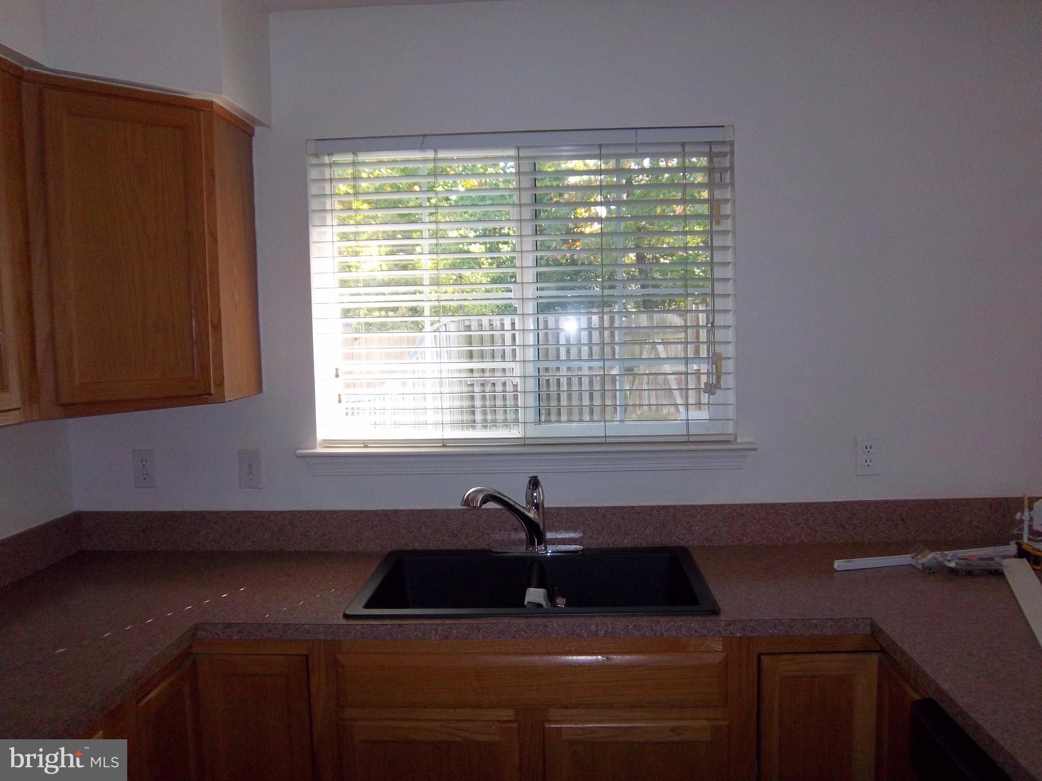 SOUTH HAMPTON SUB - Residential Lease