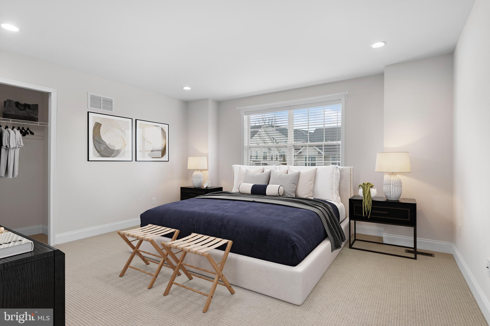 OAKS AT LAFAYETTE HILL - Residential