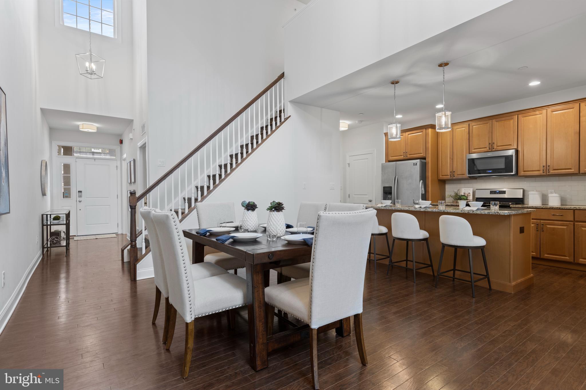 OAKS AT LAFAYETTE HILL - Residential