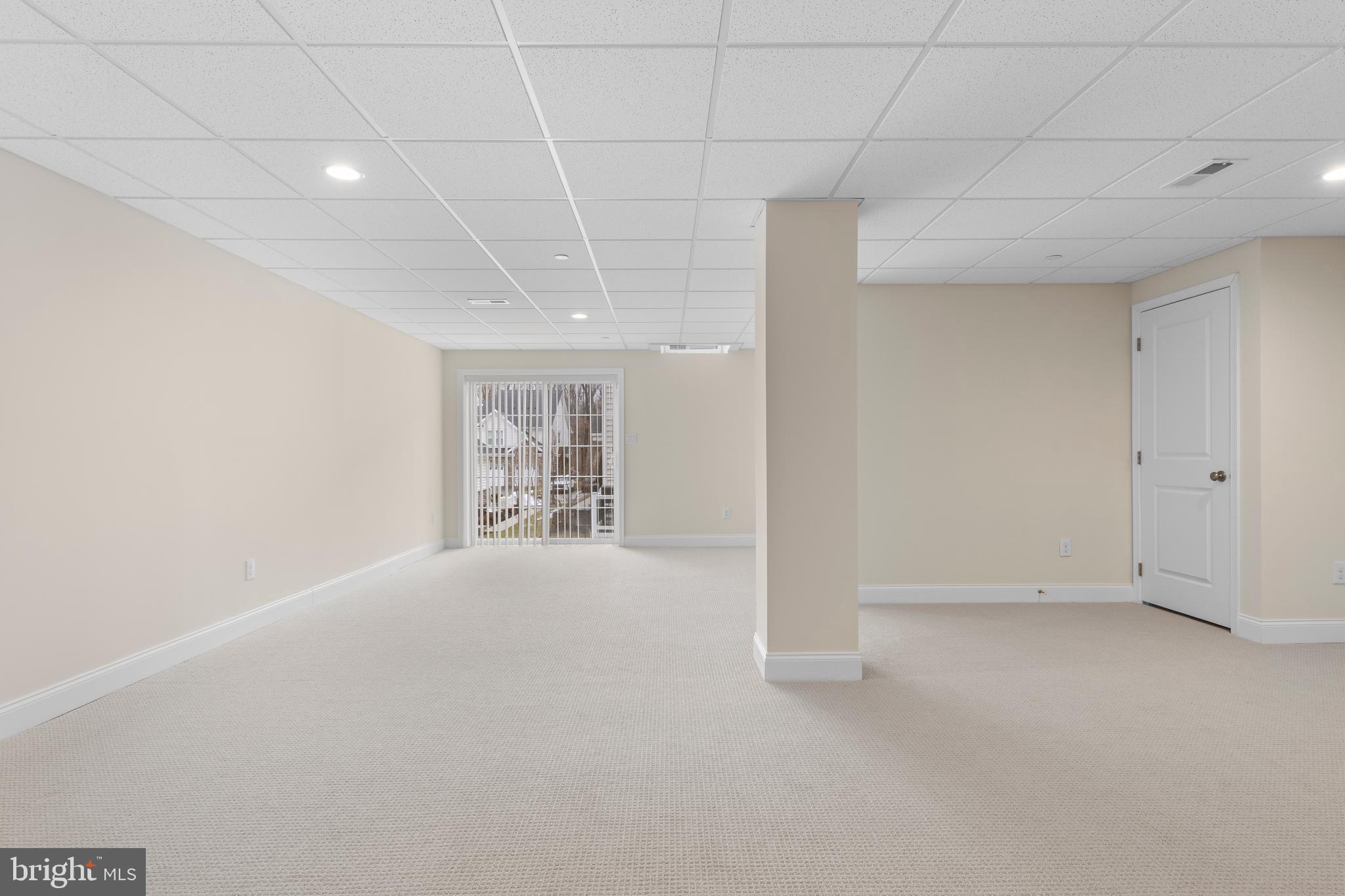 OAKS AT LAFAYETTE HILL - Residential