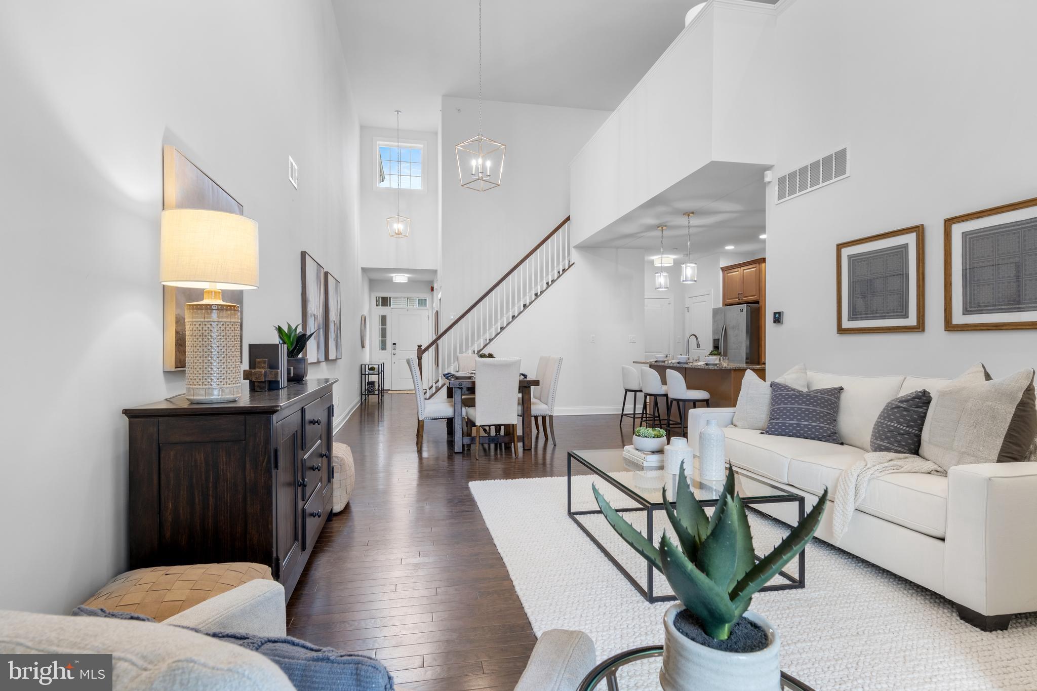 OAKS AT LAFAYETTE HILL - Residential