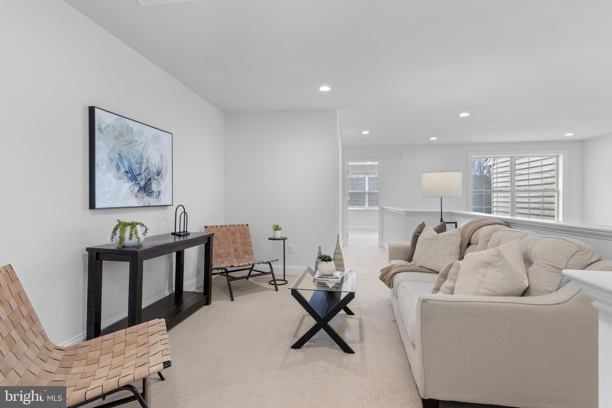 OAKS AT LAFAYETTE HILL - Residential