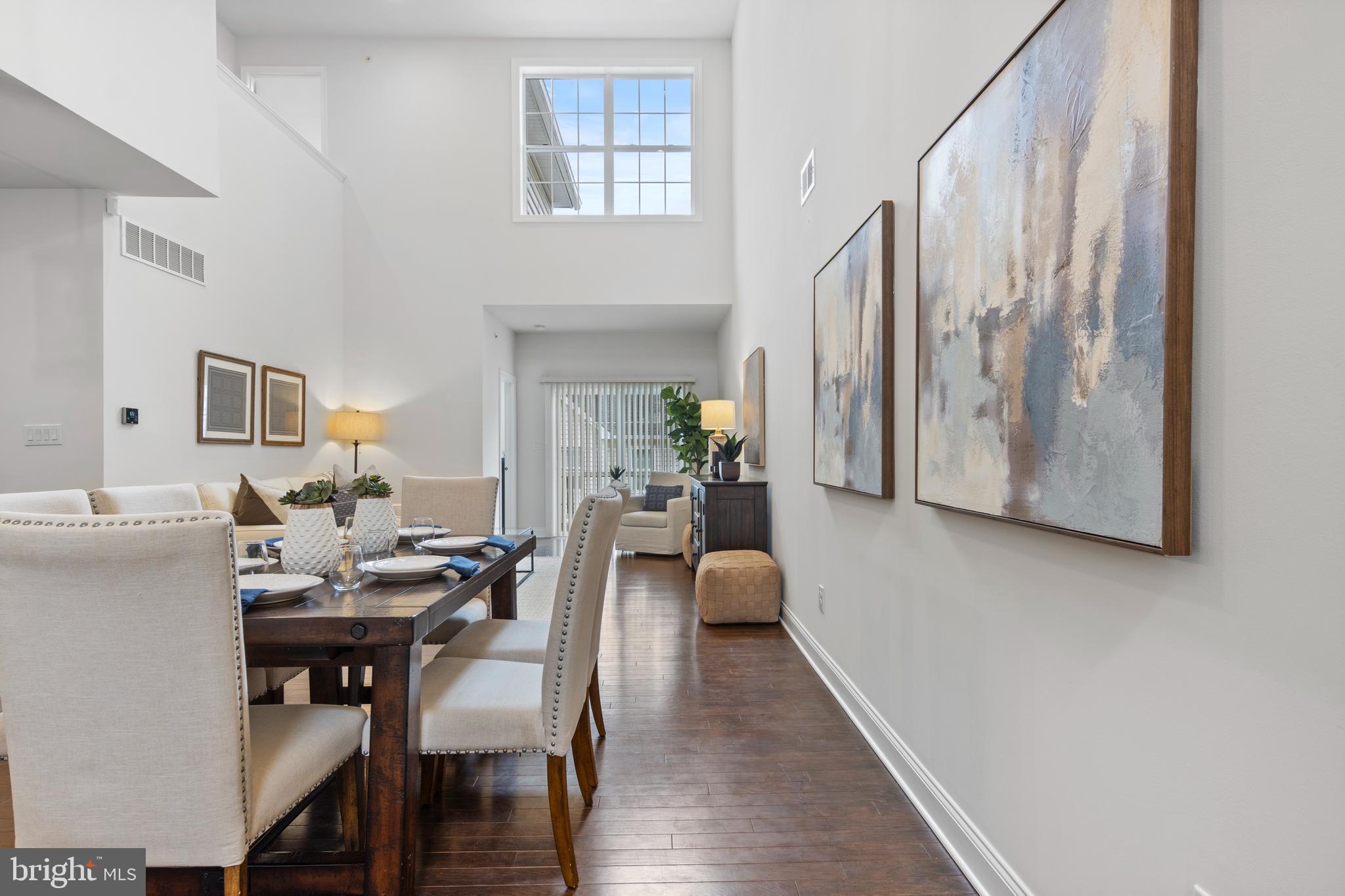 OAKS AT LAFAYETTE HILL - Residential