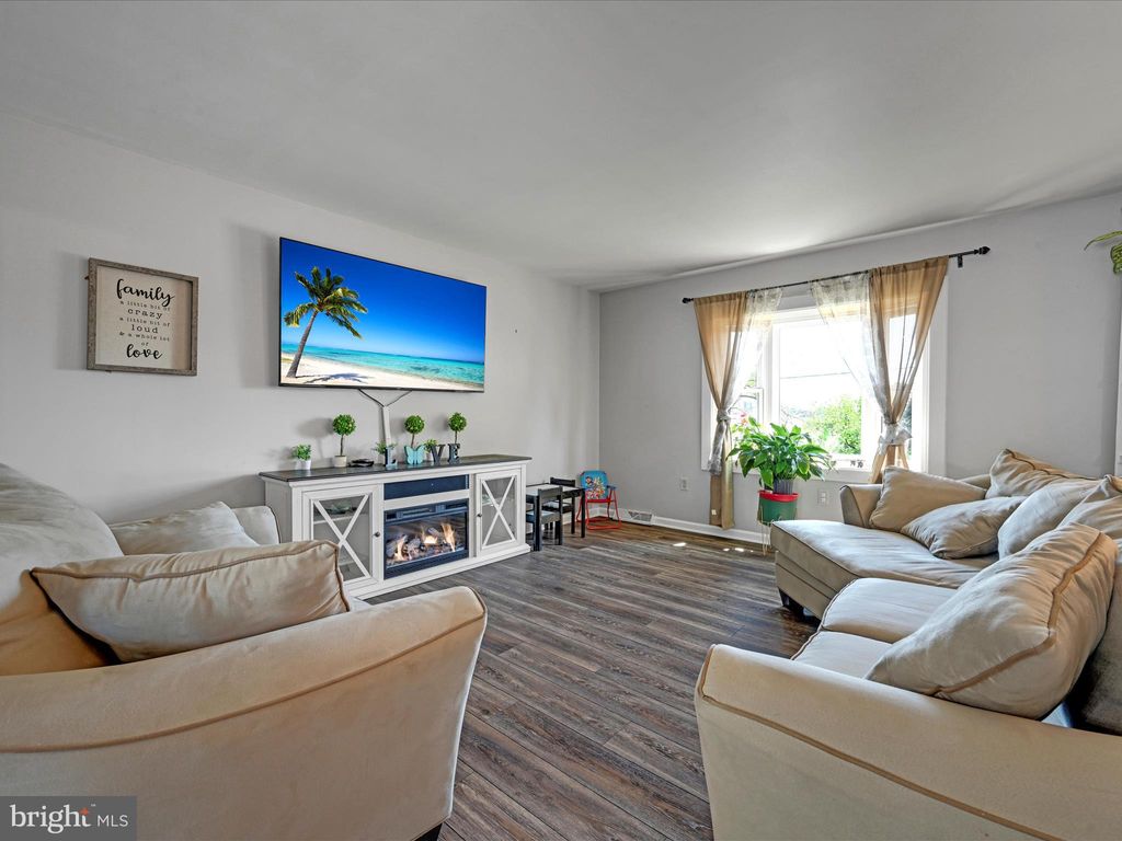 Photo of 661 W Ridge Road, Elizabethtown, PA 17022 (MLS # PALA2051076)