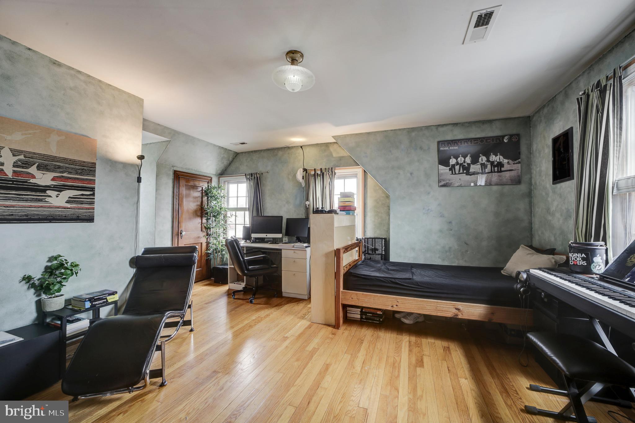 UNIVERSITY PARK - Residential