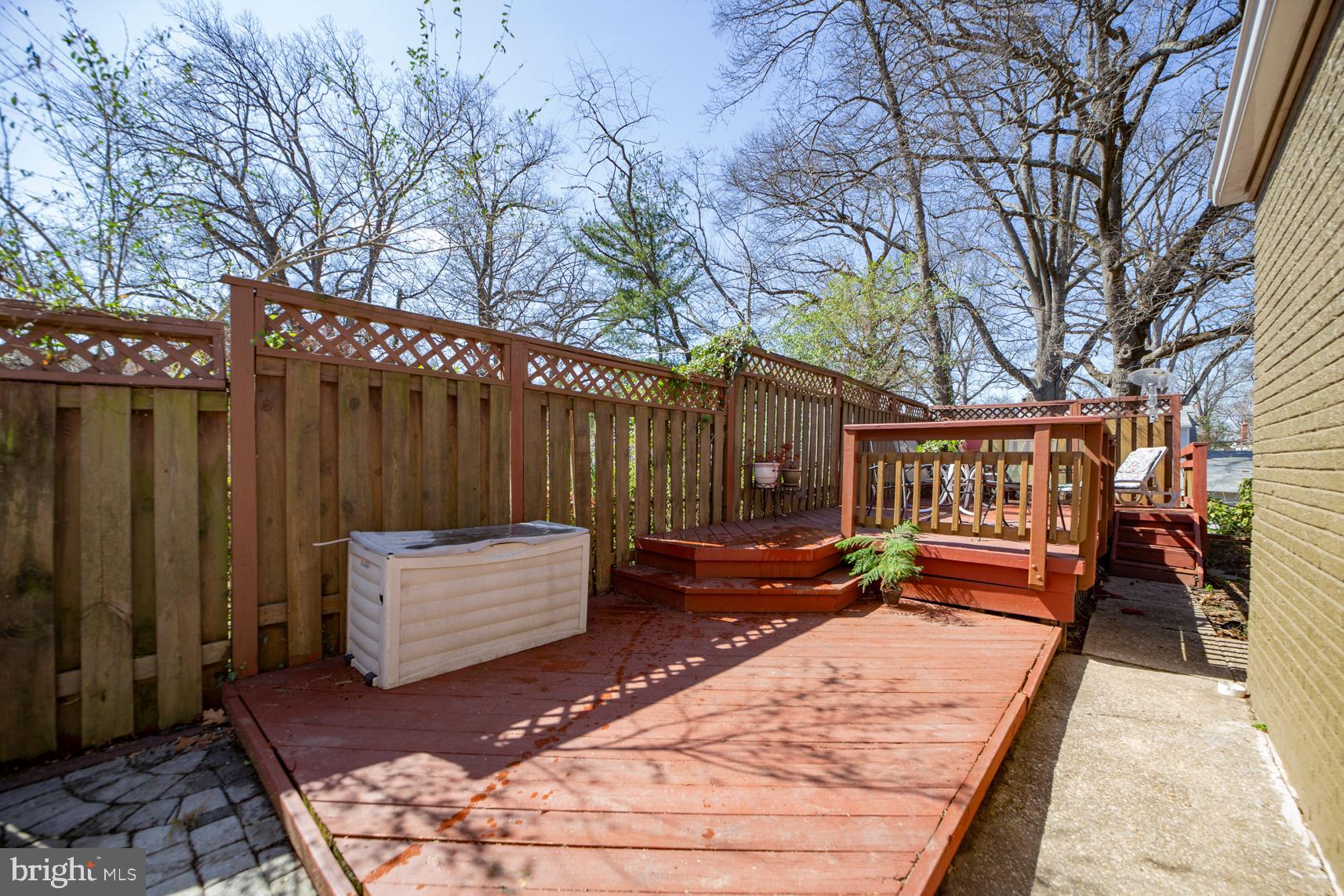 UNIVERSITY PARK - Residential