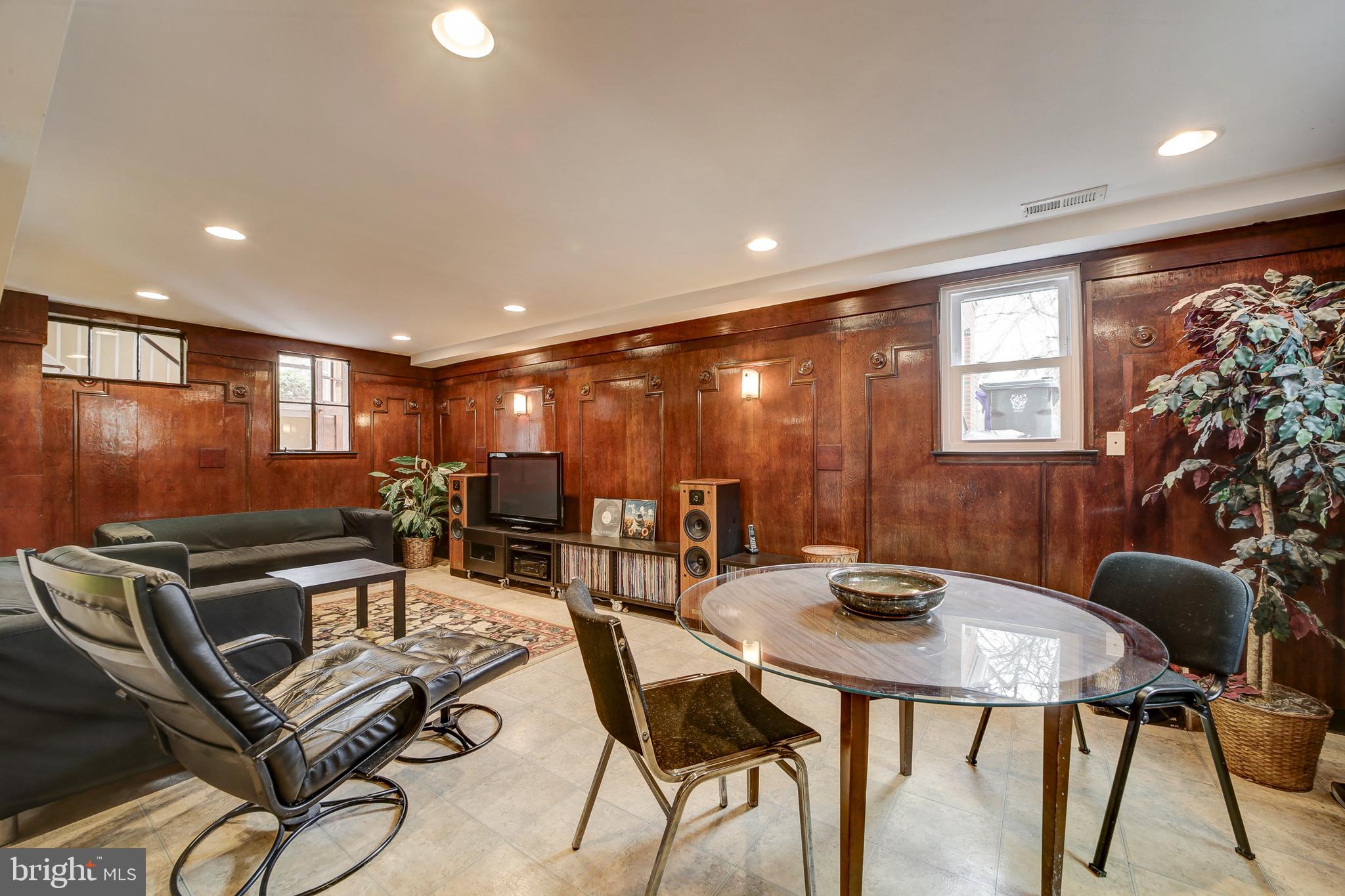 UNIVERSITY PARK - Residential