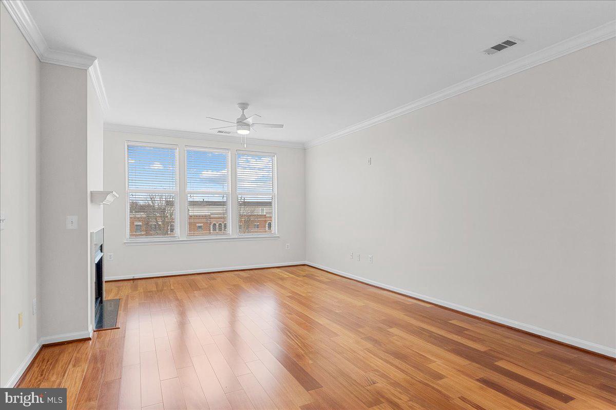 SAVOY AT RESTON TOWN CENTER - Residential