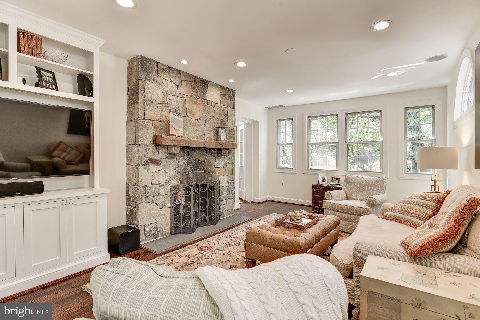 BRADMOOR - Residential