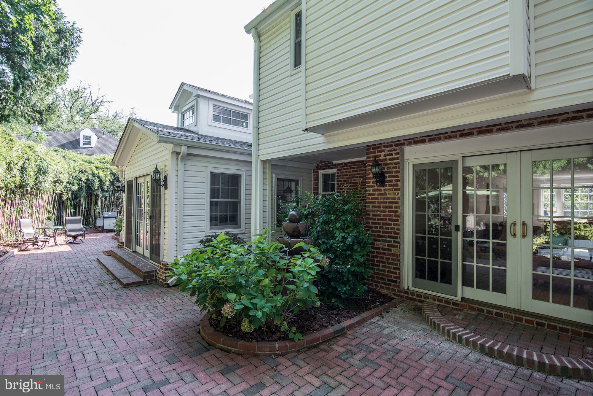 BRADMOOR - Residential