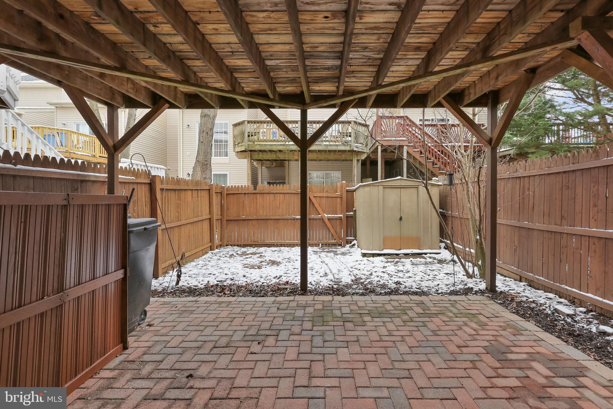 OAKHURST - Residential