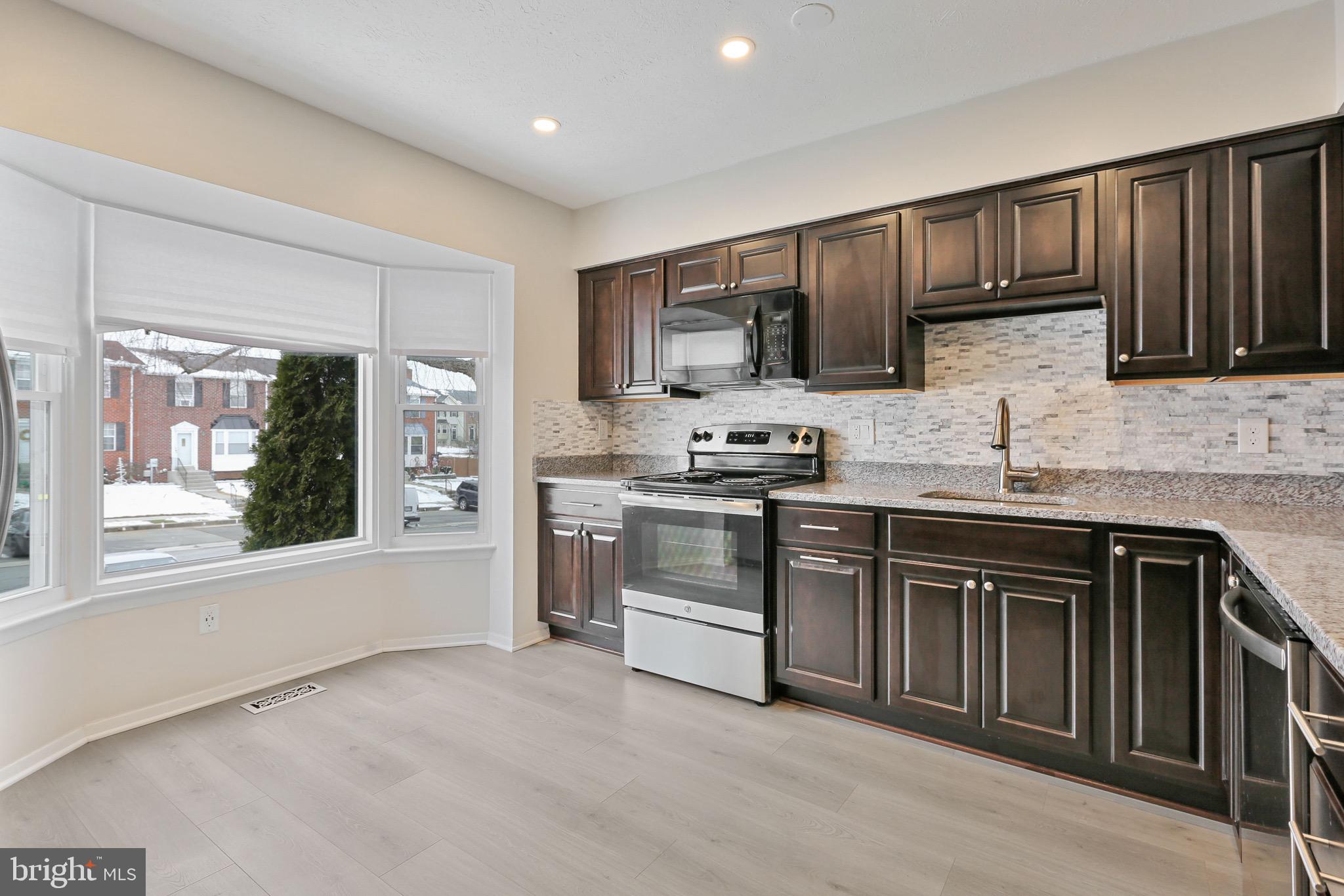 OAKHURST - Residential