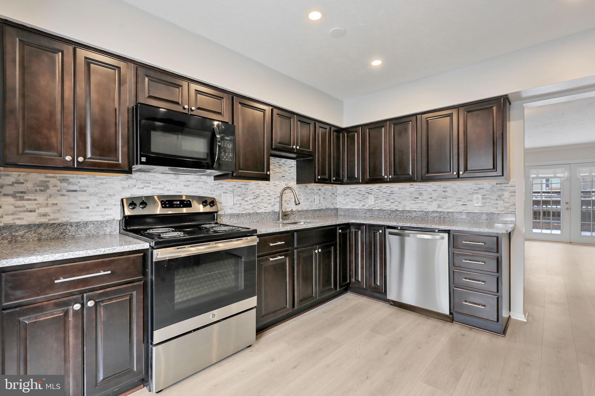 OAKHURST - Residential