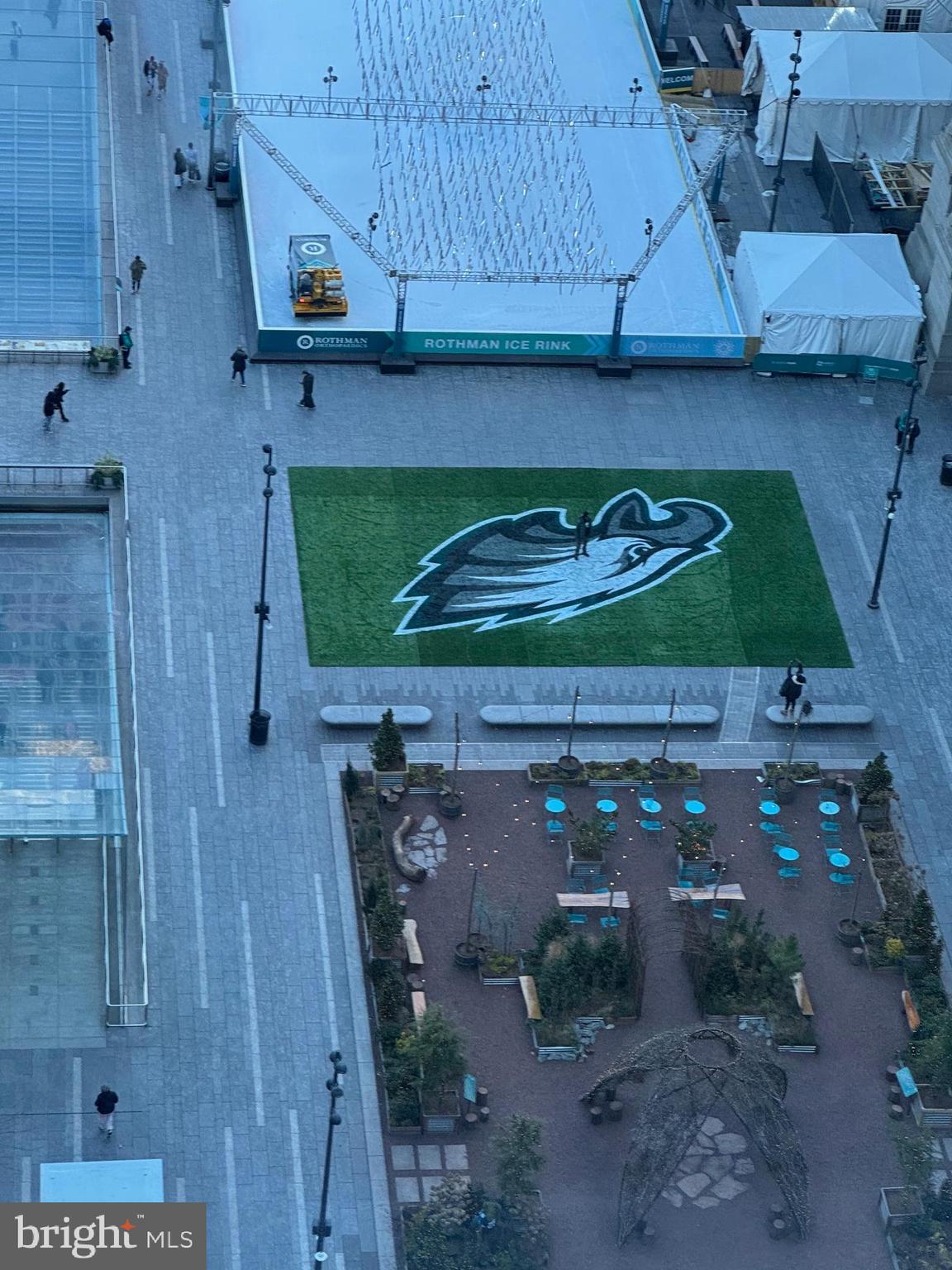 AVENUE OF THE ARTS - Residential Lease