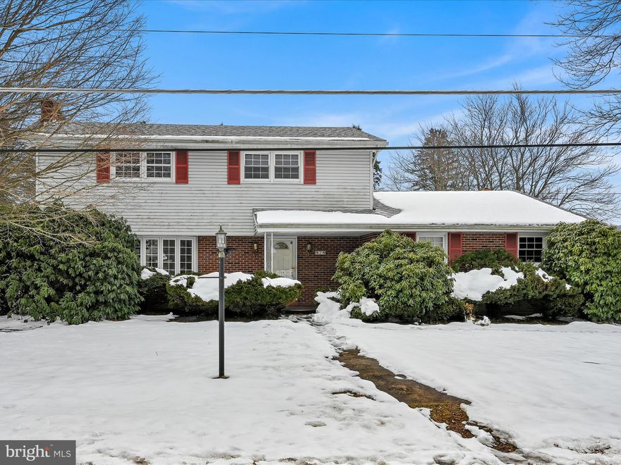 Come and bring your elbow grease.  This home has tons of potential but will need a little work.  Great location and large living space.  Perfect for family gatherings and holidays. New roof in June 2020, well pump replaced in September 2021.  Come take a look! Home is being sold As-is. Bring flashlights.