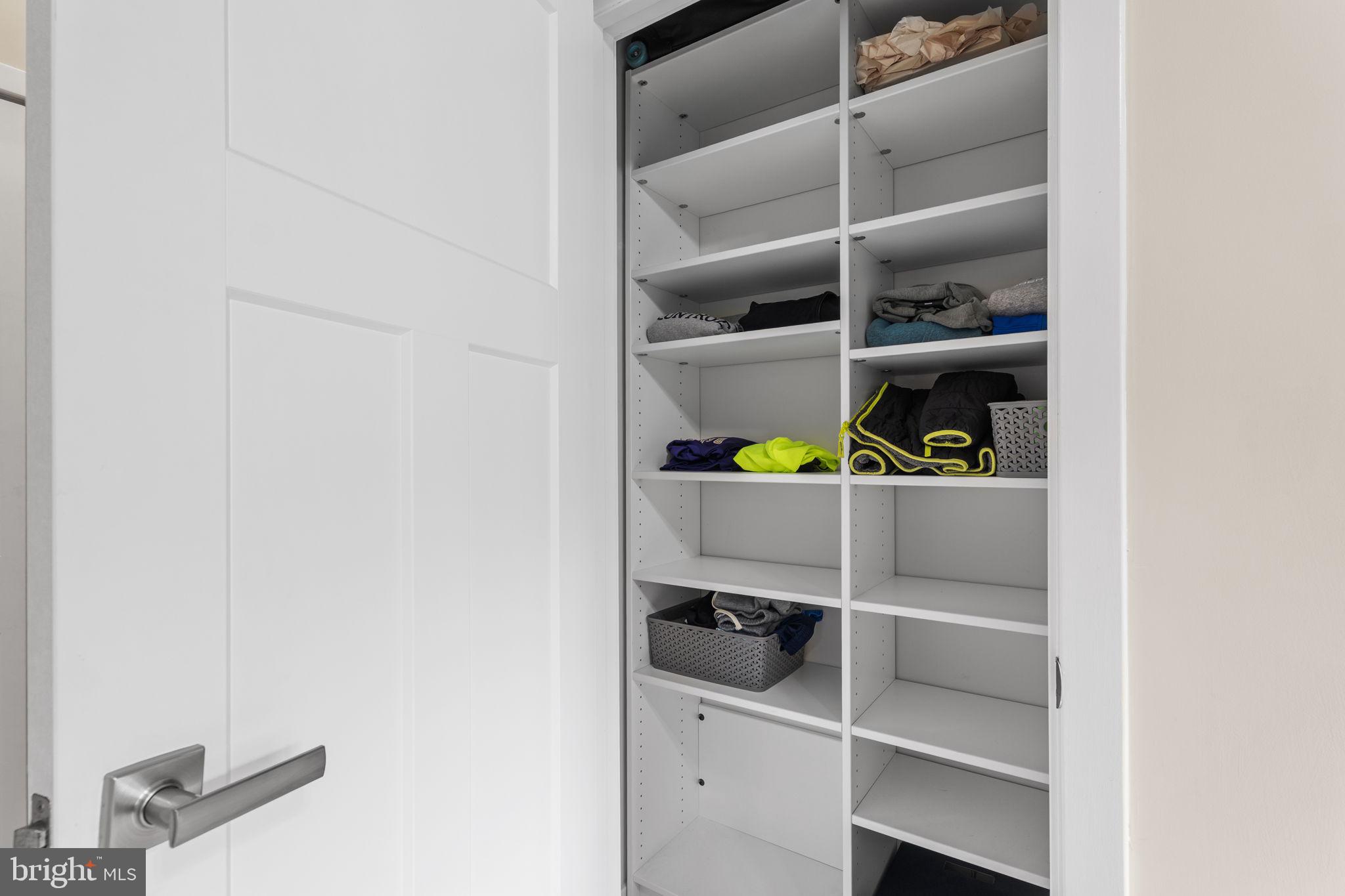 EDGEMERE/SPARROWS POINT - Residential