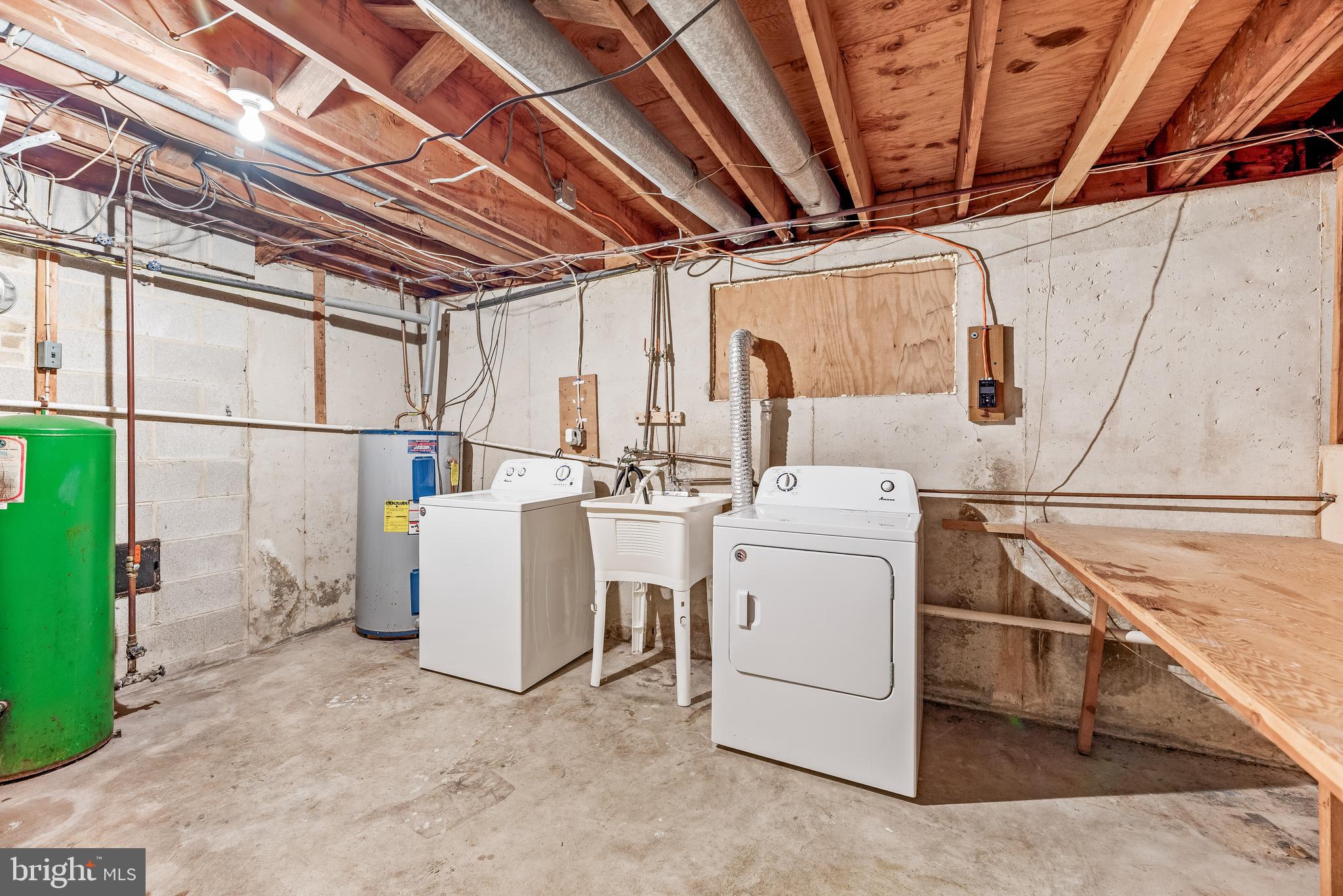 HALLMARK ESTATES - Residential