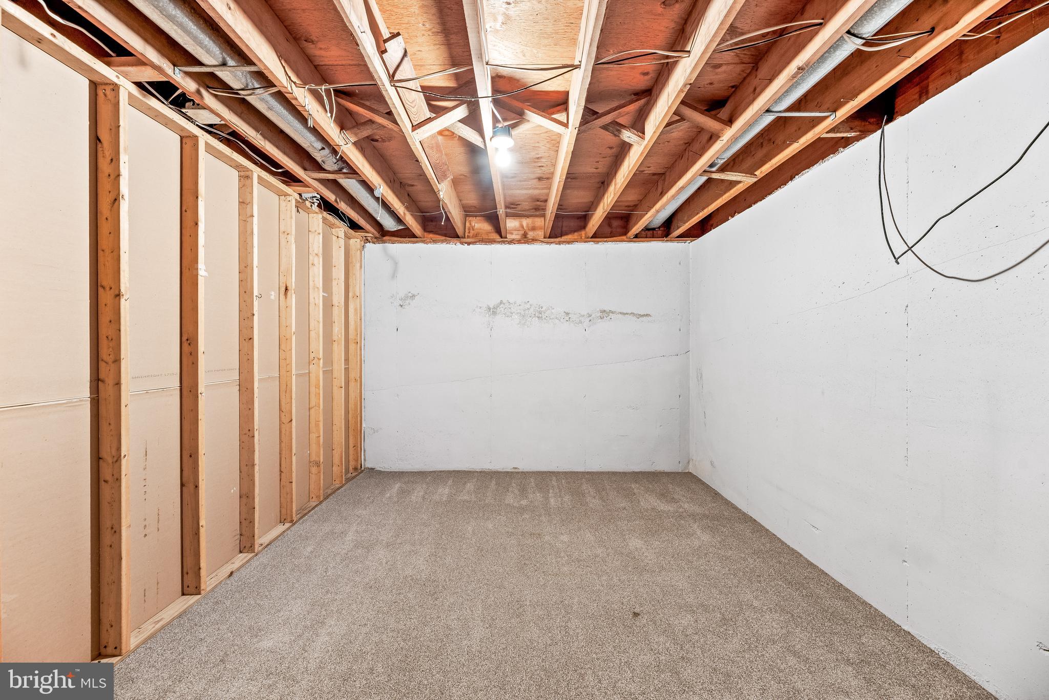 HALLMARK ESTATES - Residential