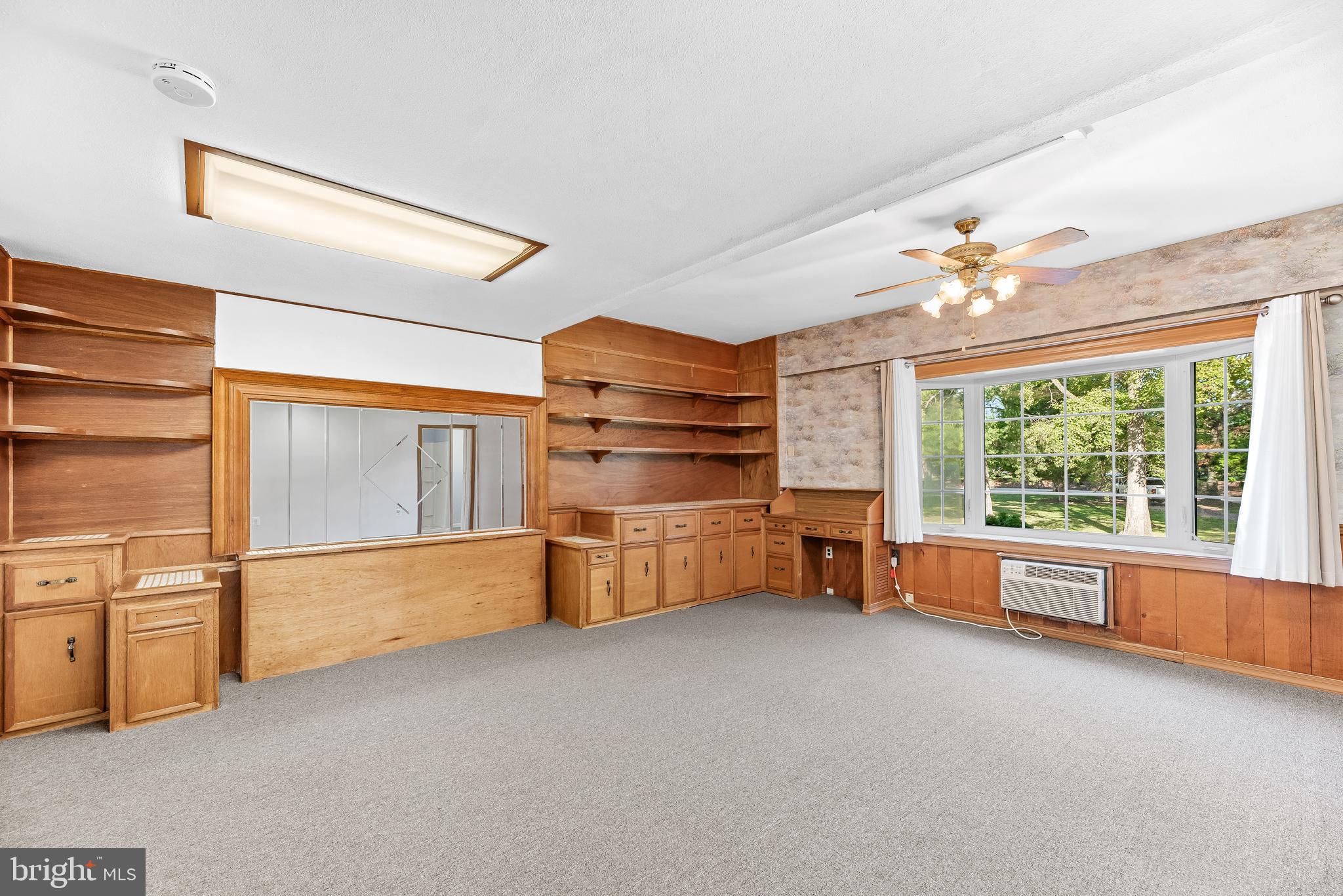 HALLMARK ESTATES - Residential