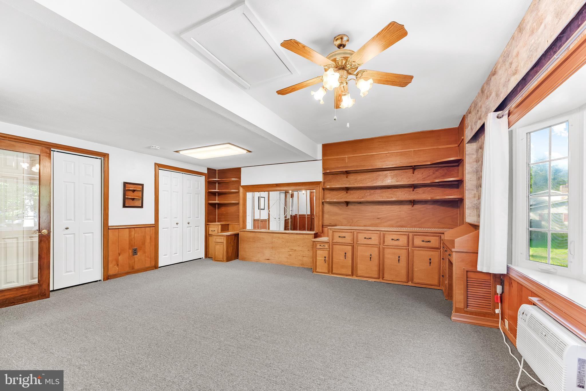 HALLMARK ESTATES - Residential