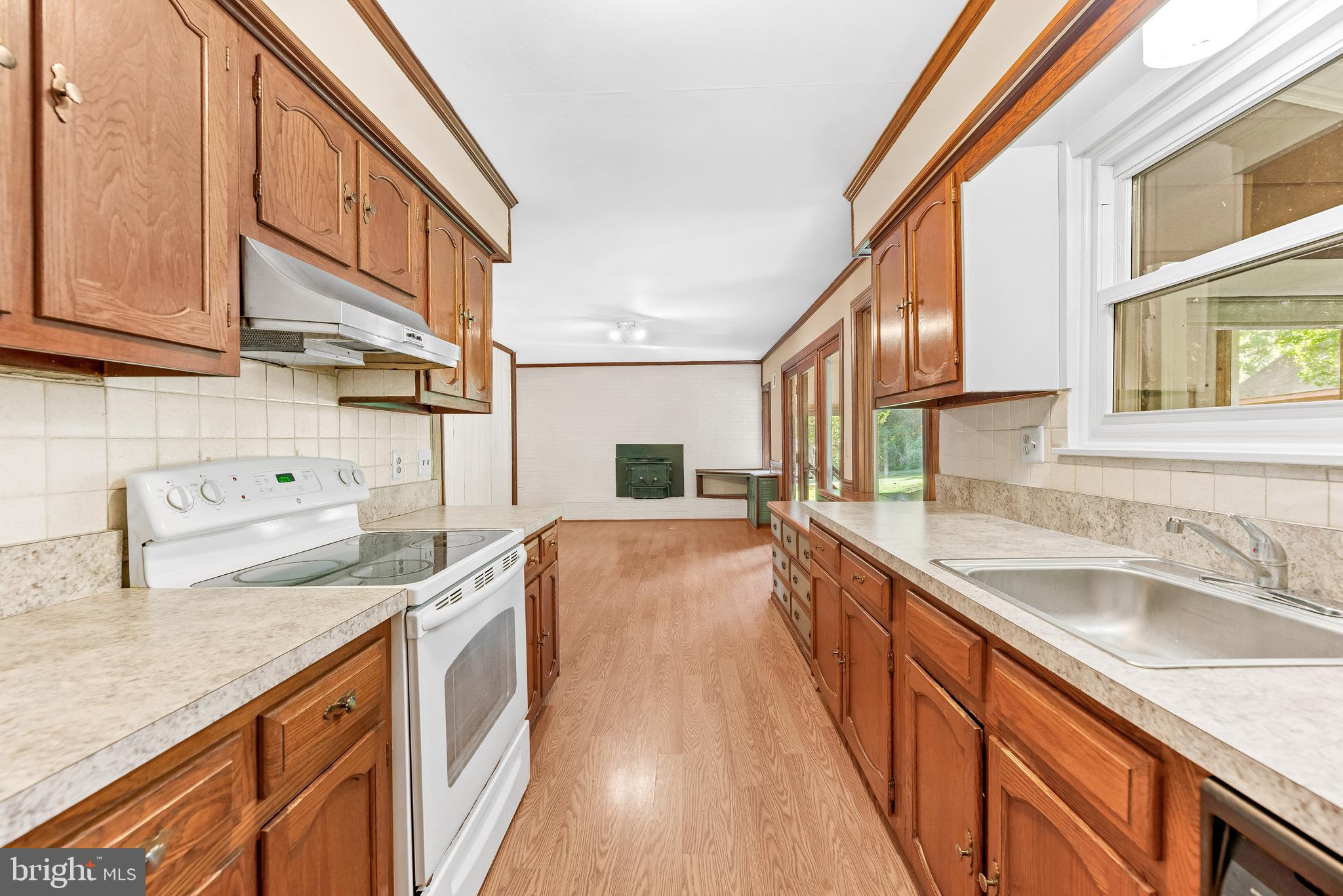 HALLMARK ESTATES - Residential