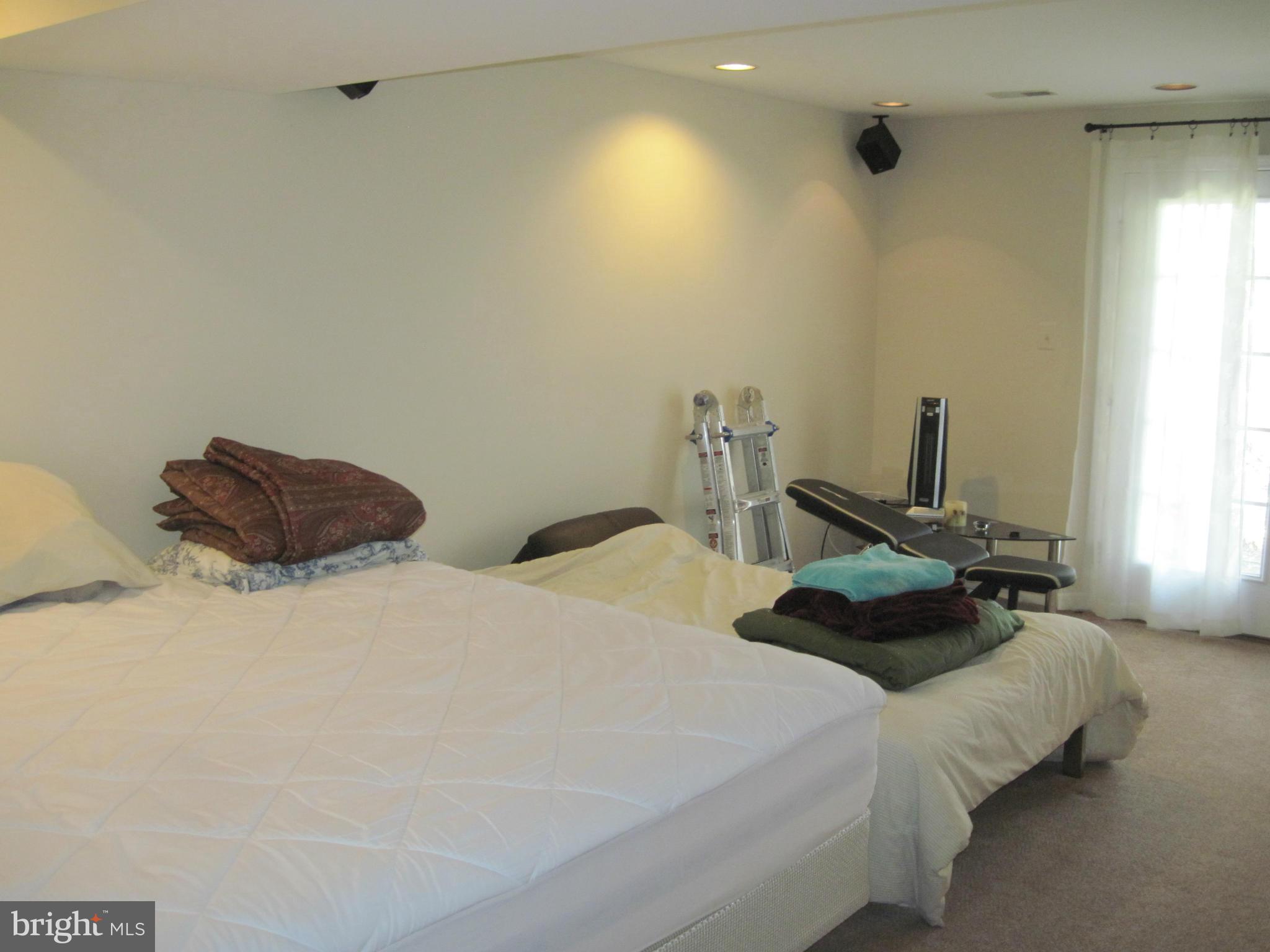 POTOMAC FAIRWAYS - Residential