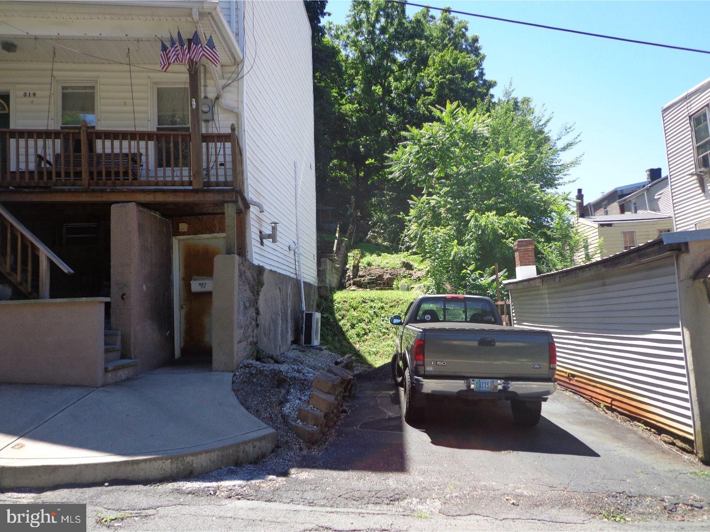 POTTSVILLE - Residential