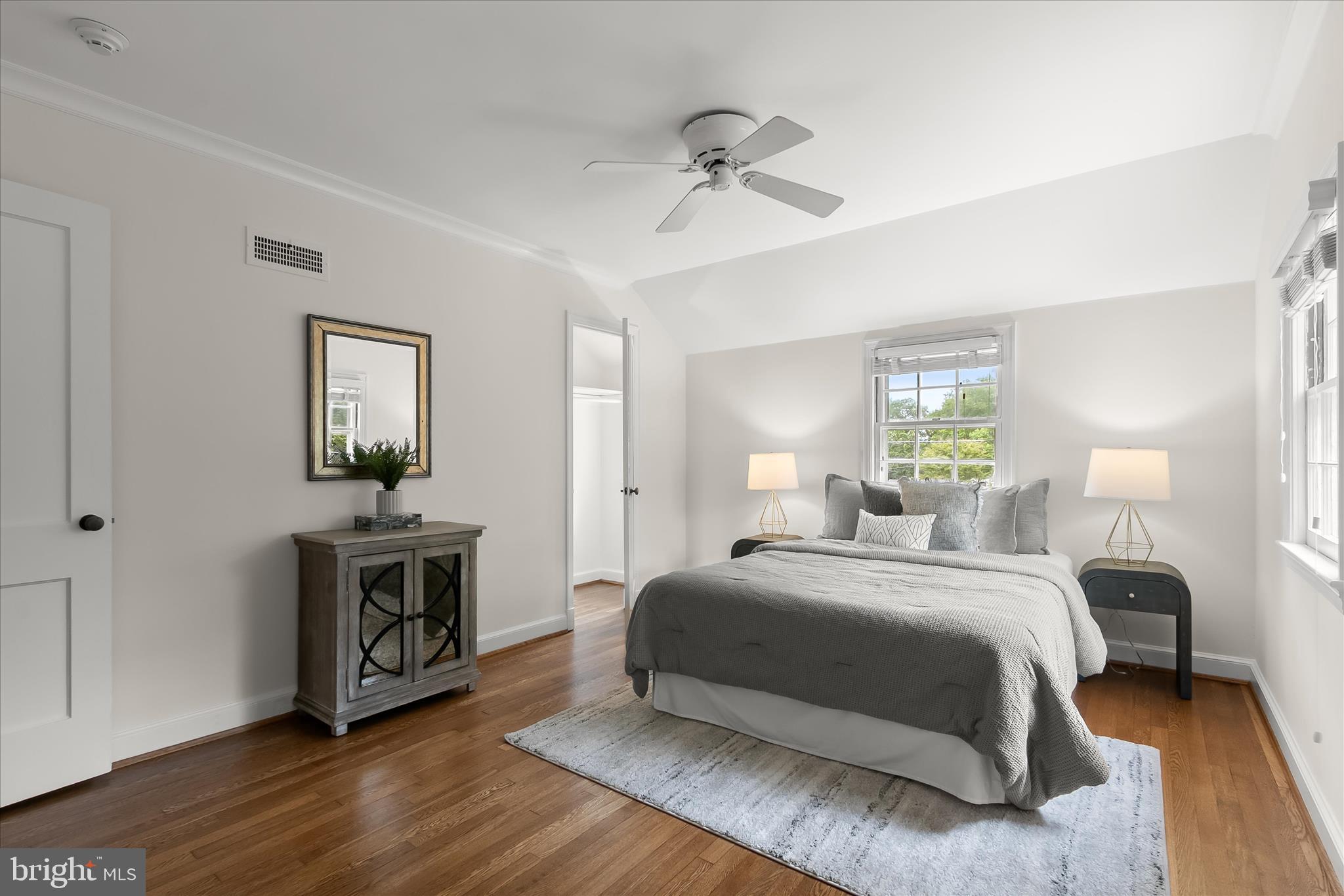 WOODACRES - Residential