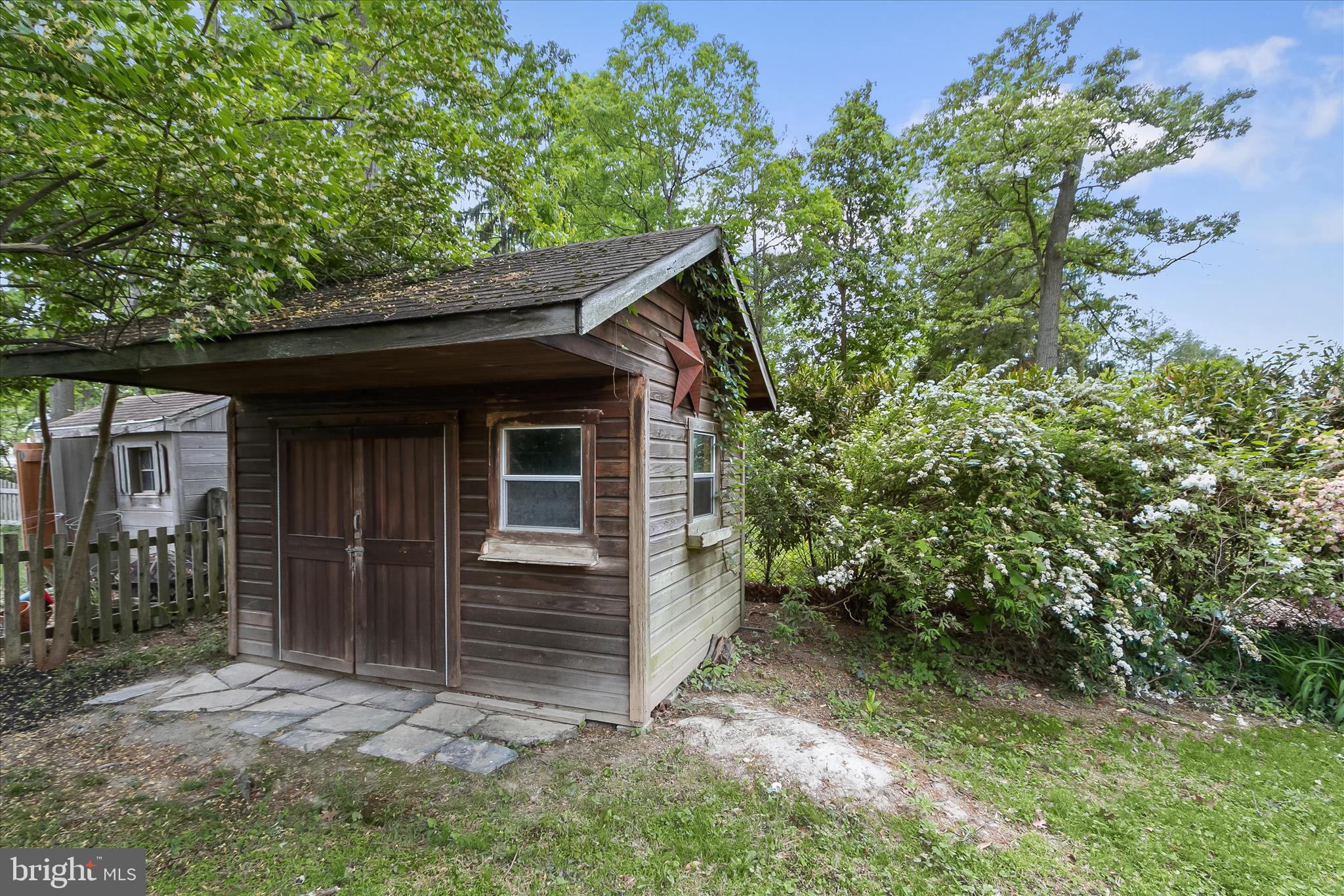 WOODACRES - Residential