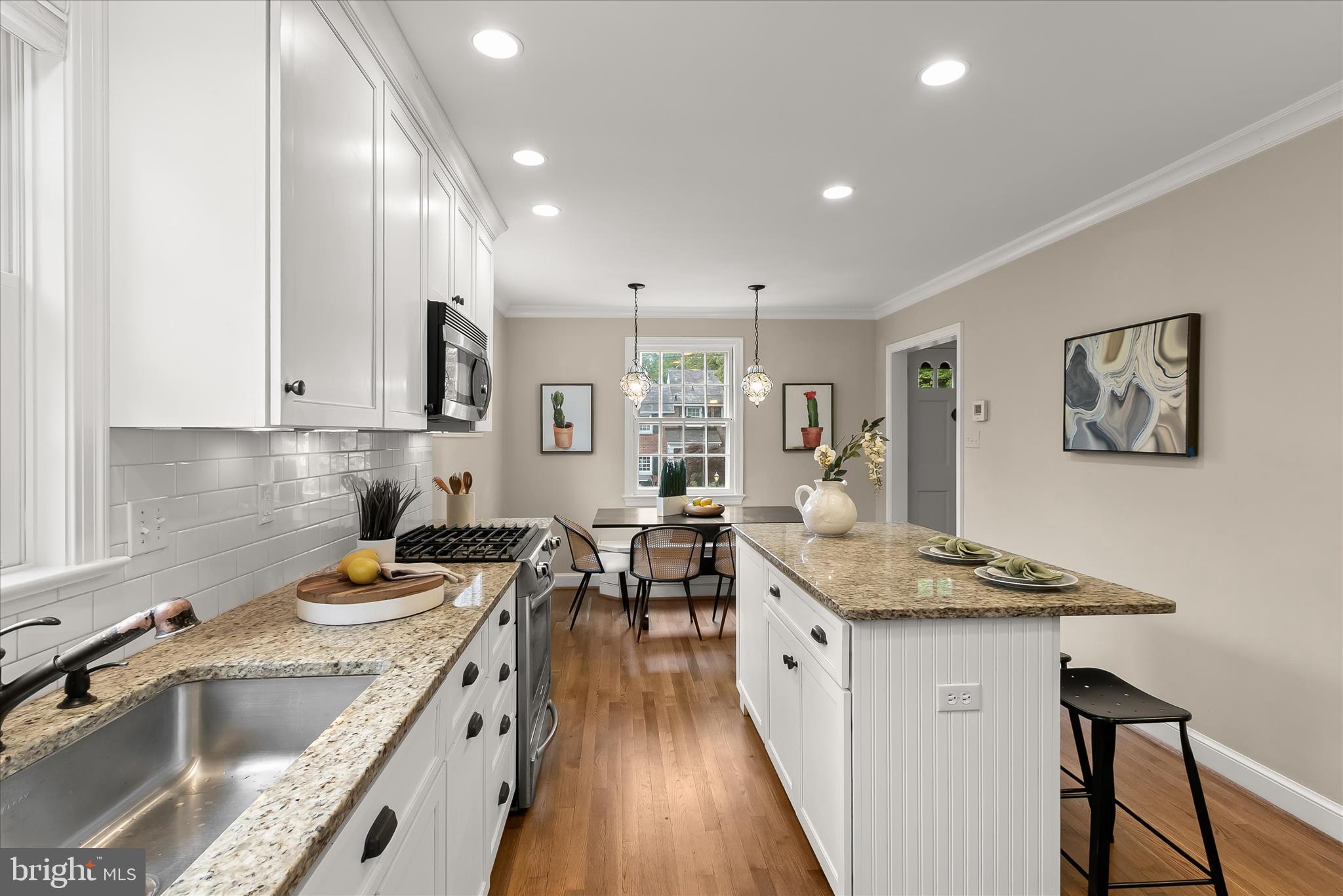 WOODACRES - Residential