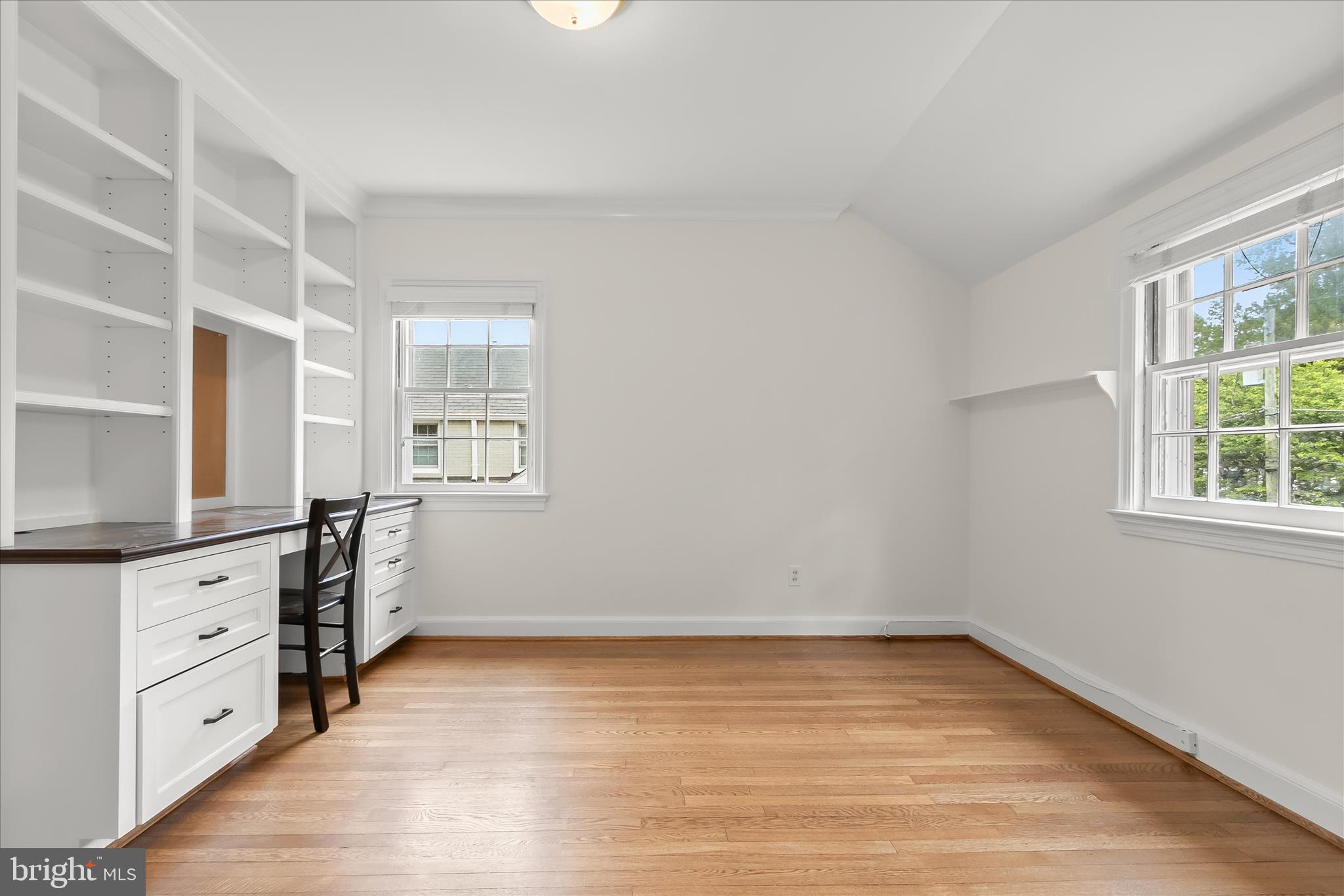 WOODACRES - Residential