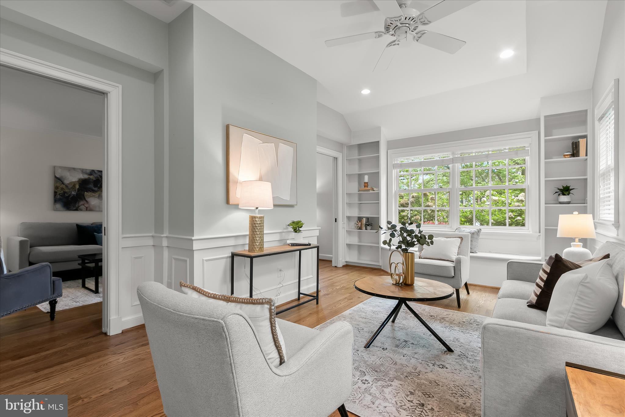 WOODACRES - Residential