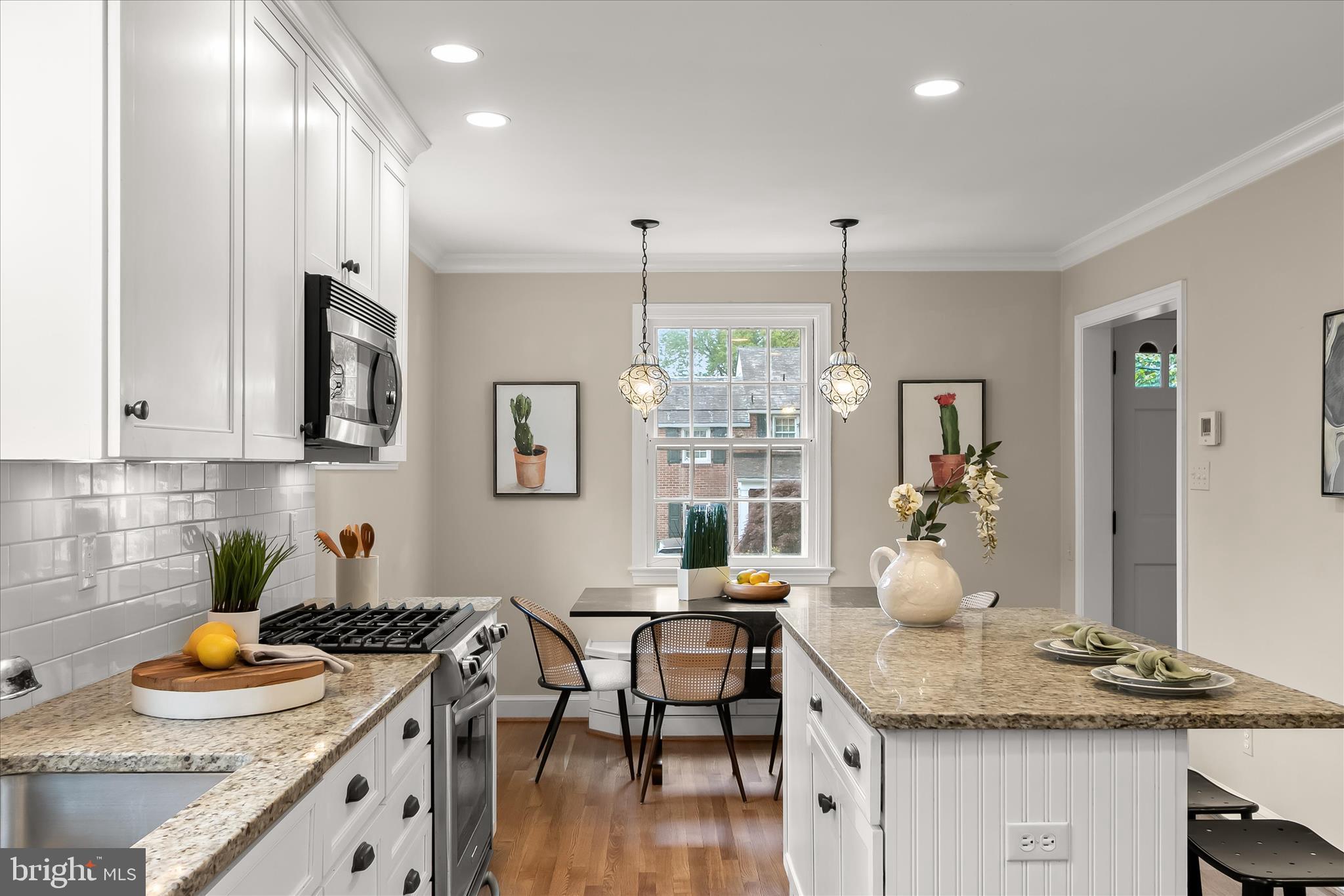 WOODACRES - Residential