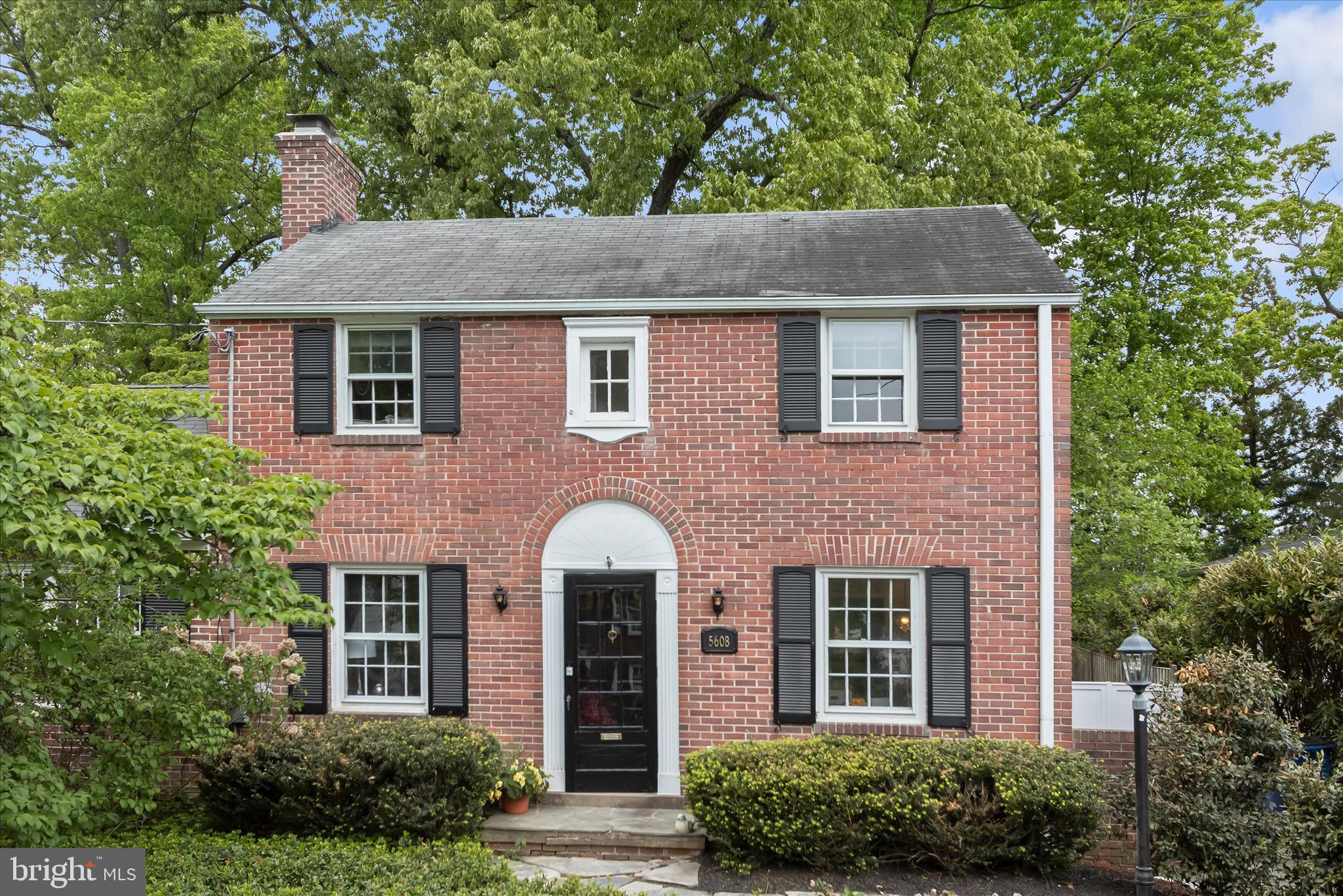 WOODACRES - Residential