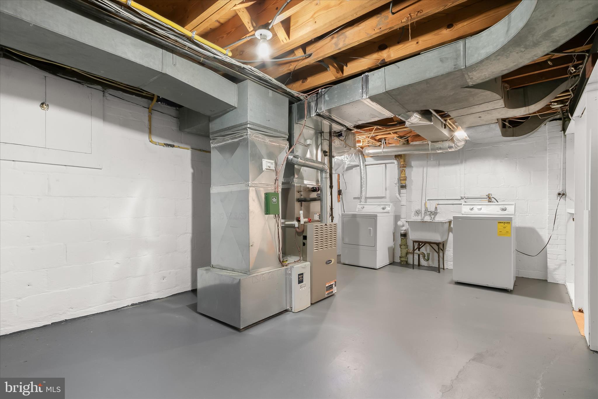 WOODACRES - Residential