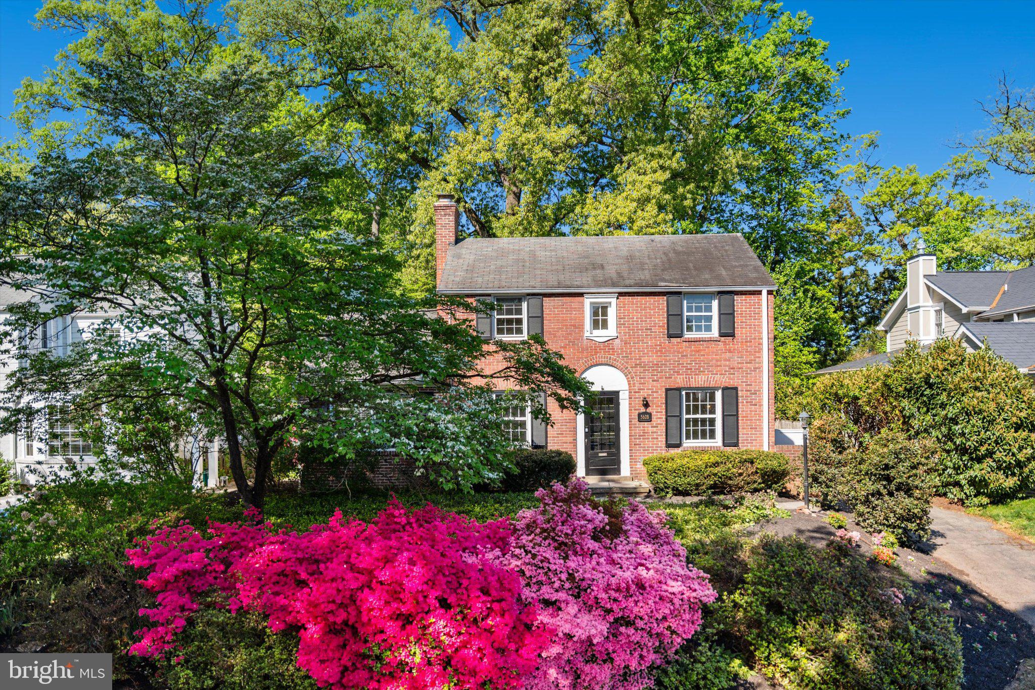 WOODACRES - Residential