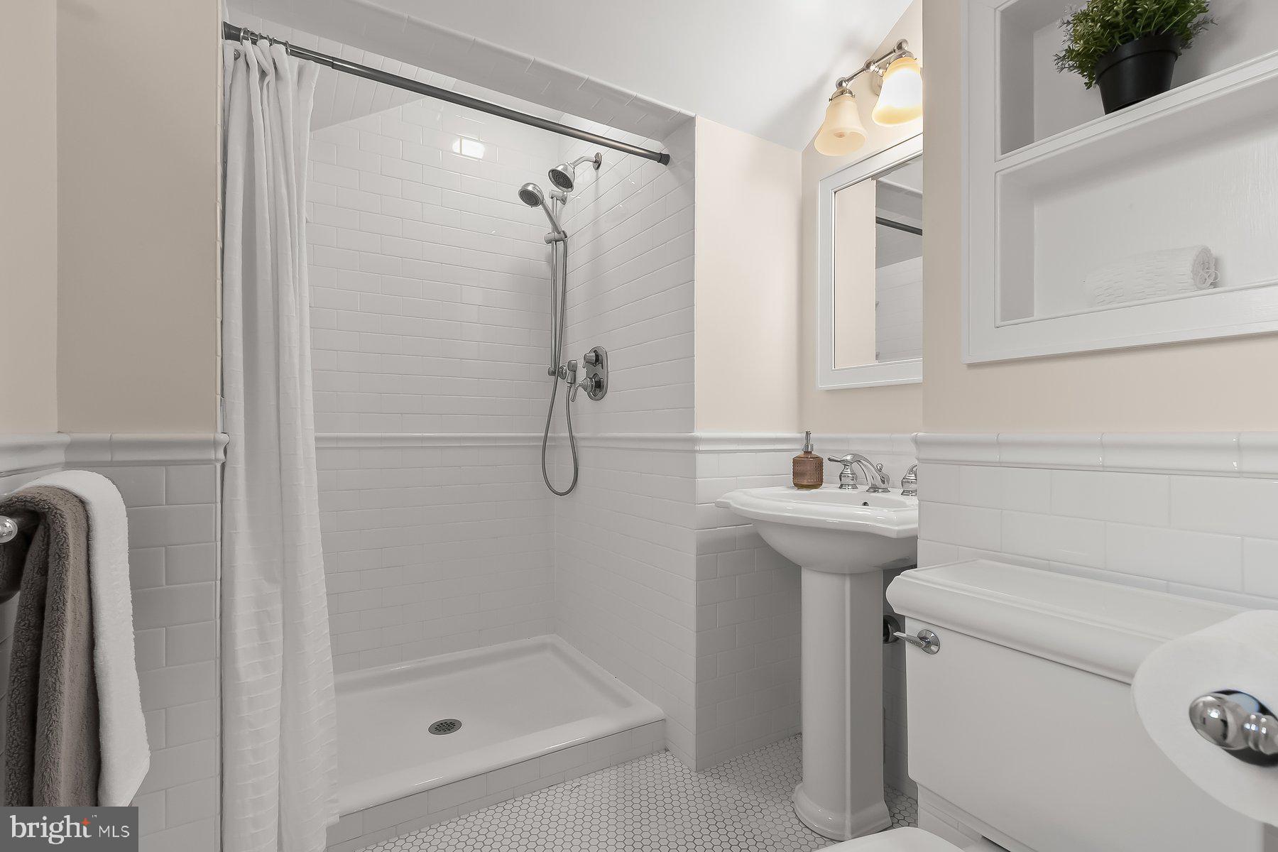 WOODACRES - Residential