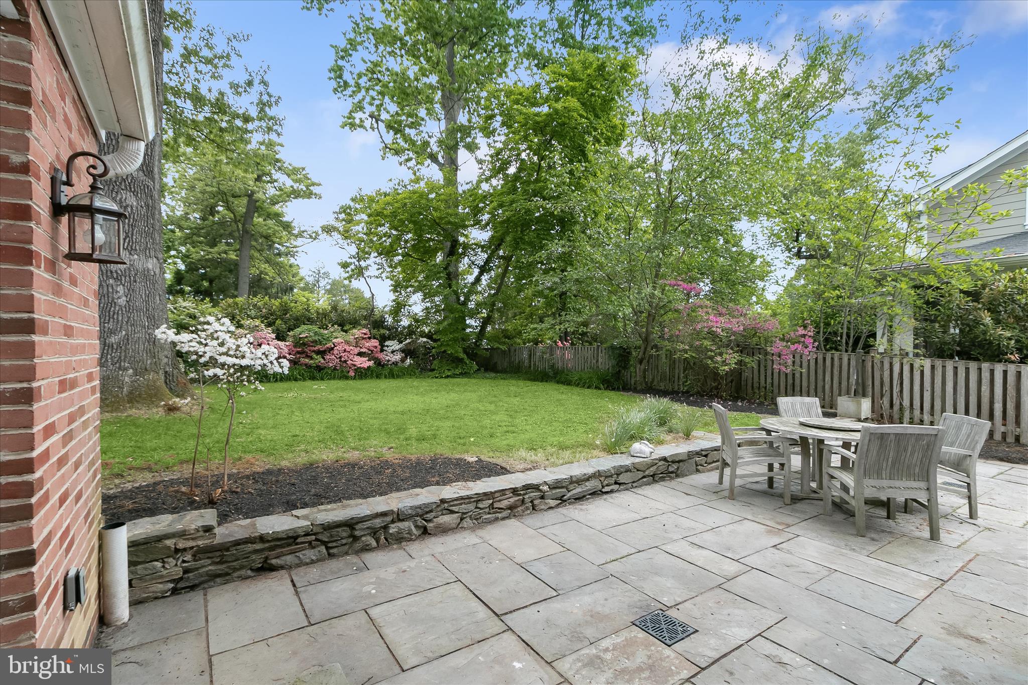 WOODACRES - Residential