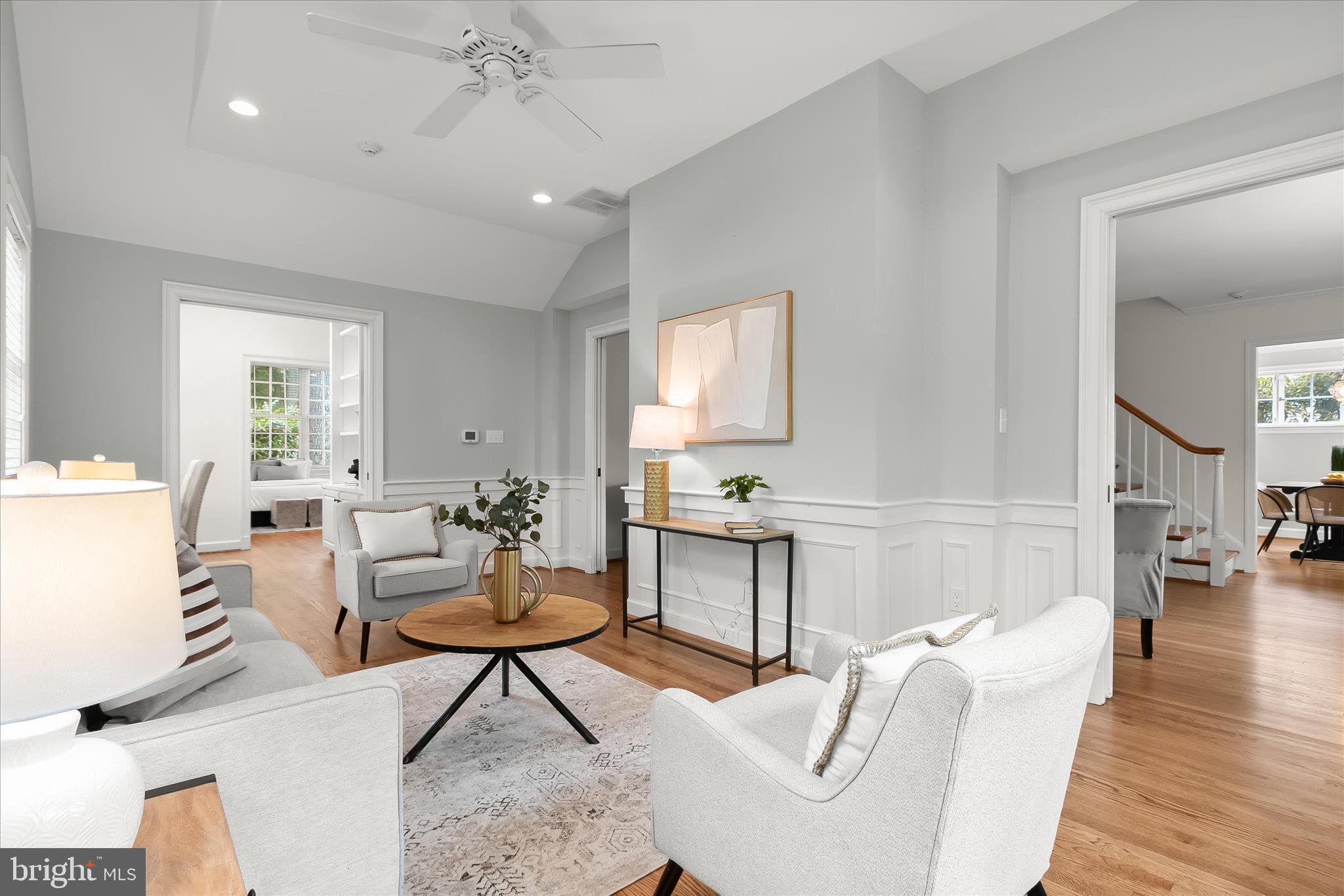 WOODACRES - Residential