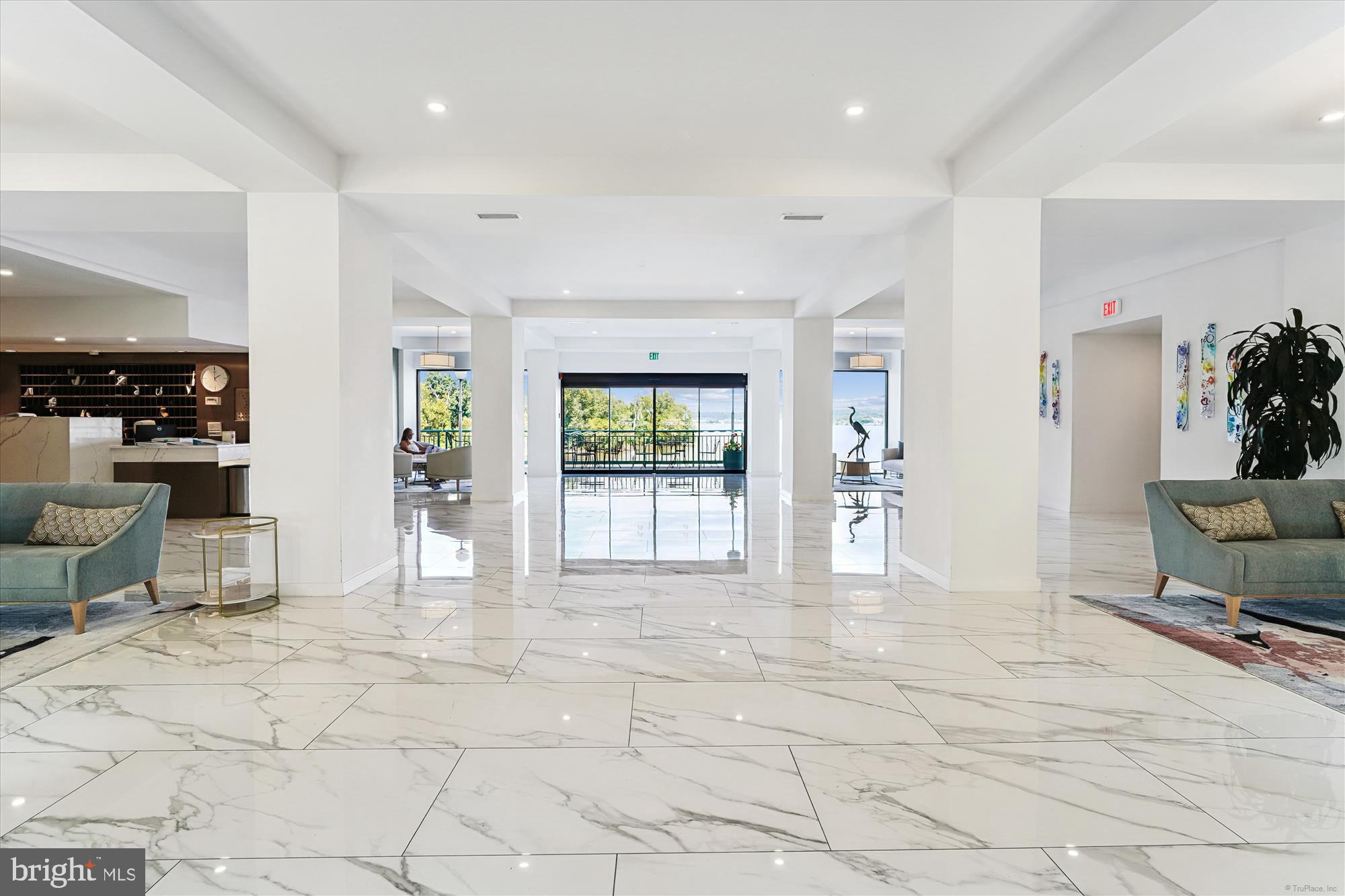 MARINA TOWERS - Residential Lease