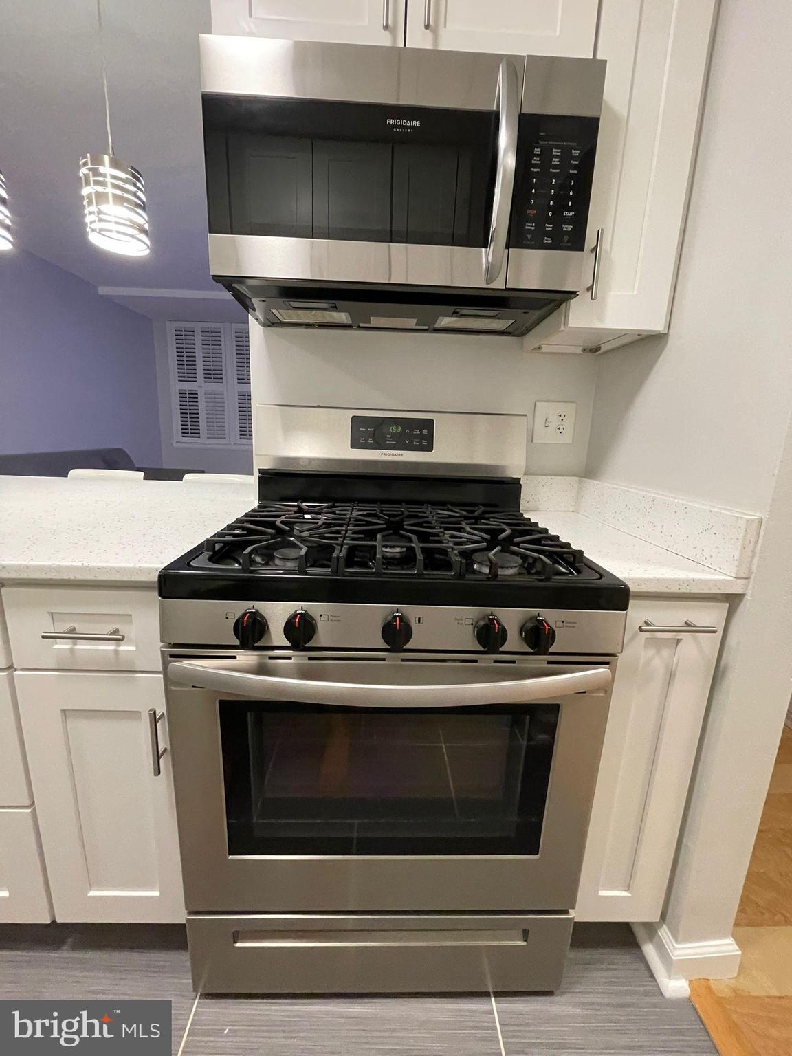 MARINA TOWERS - Residential Lease