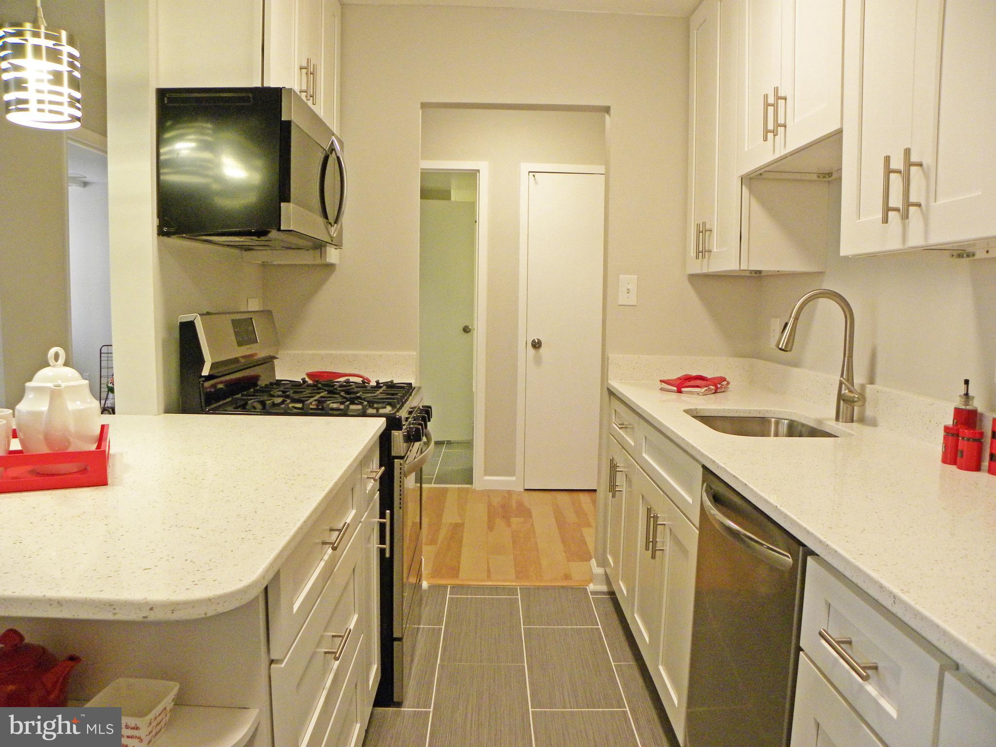 MARINA TOWERS - Residential Lease