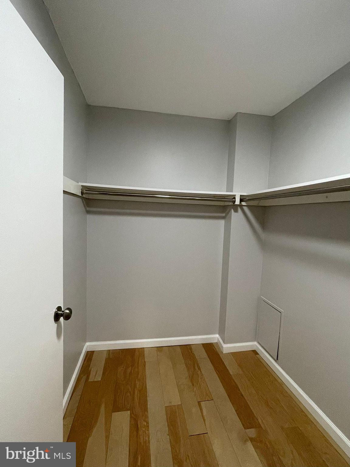 MARINA TOWERS - Residential Lease