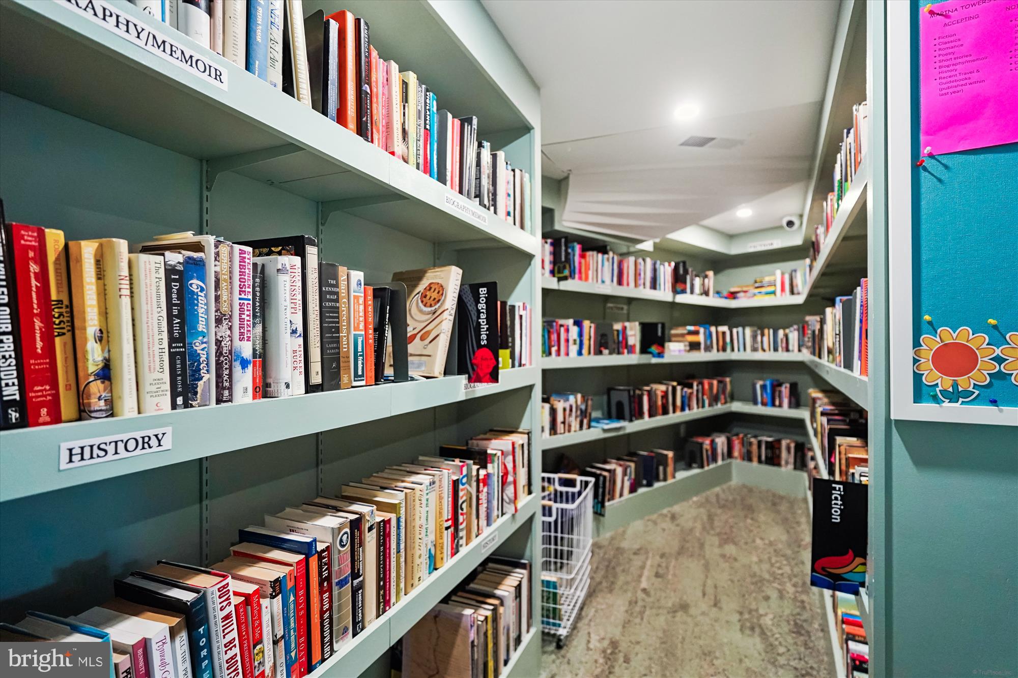 MARINA TOWERS - Residential Lease