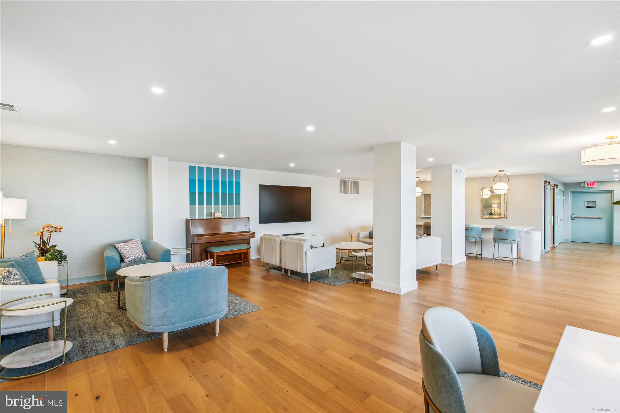 MARINA TOWERS - Residential Lease