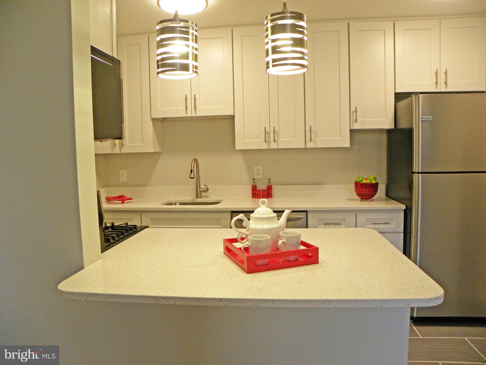 MARINA TOWERS - Residential Lease